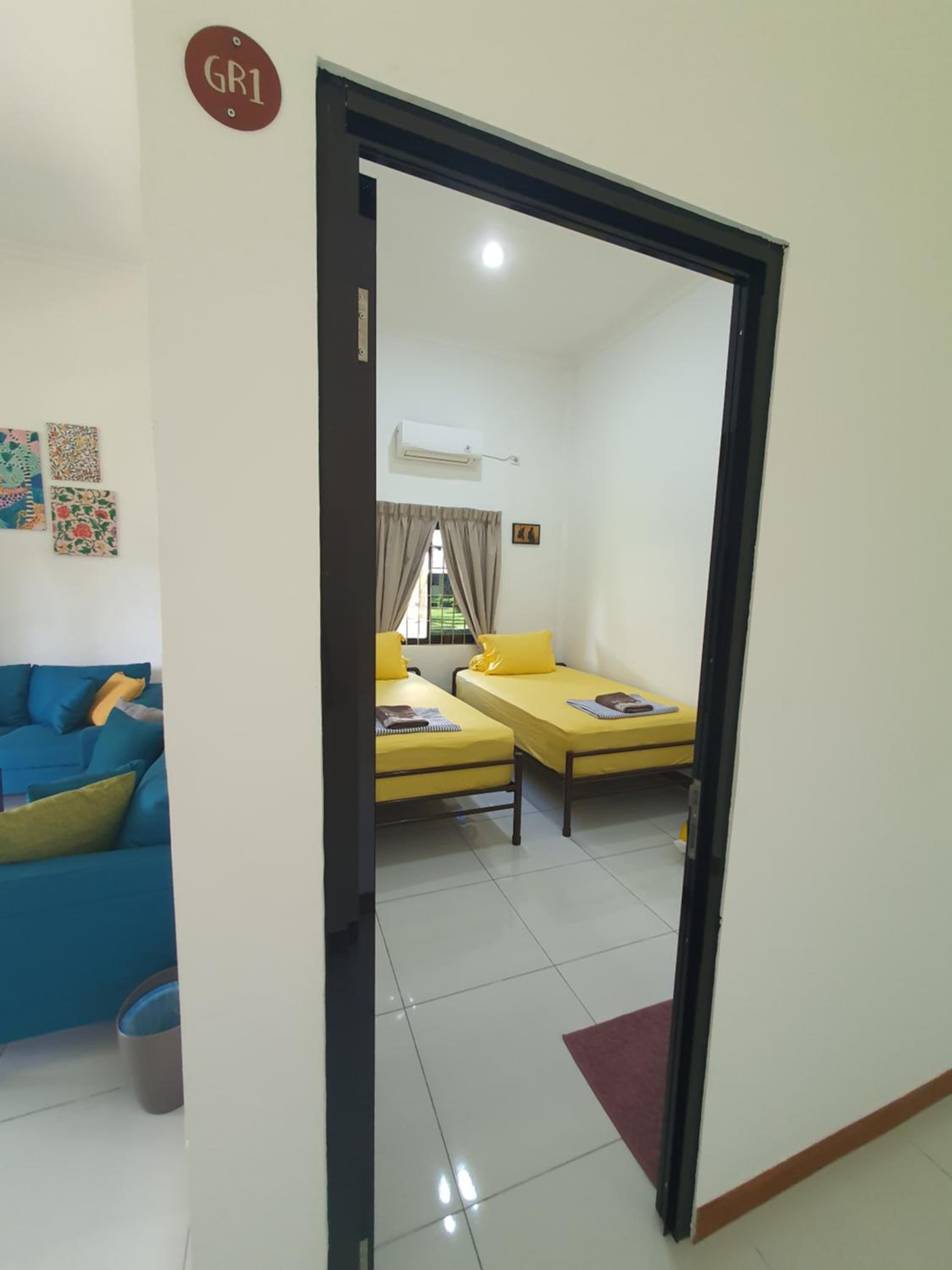 Standard Twin Room