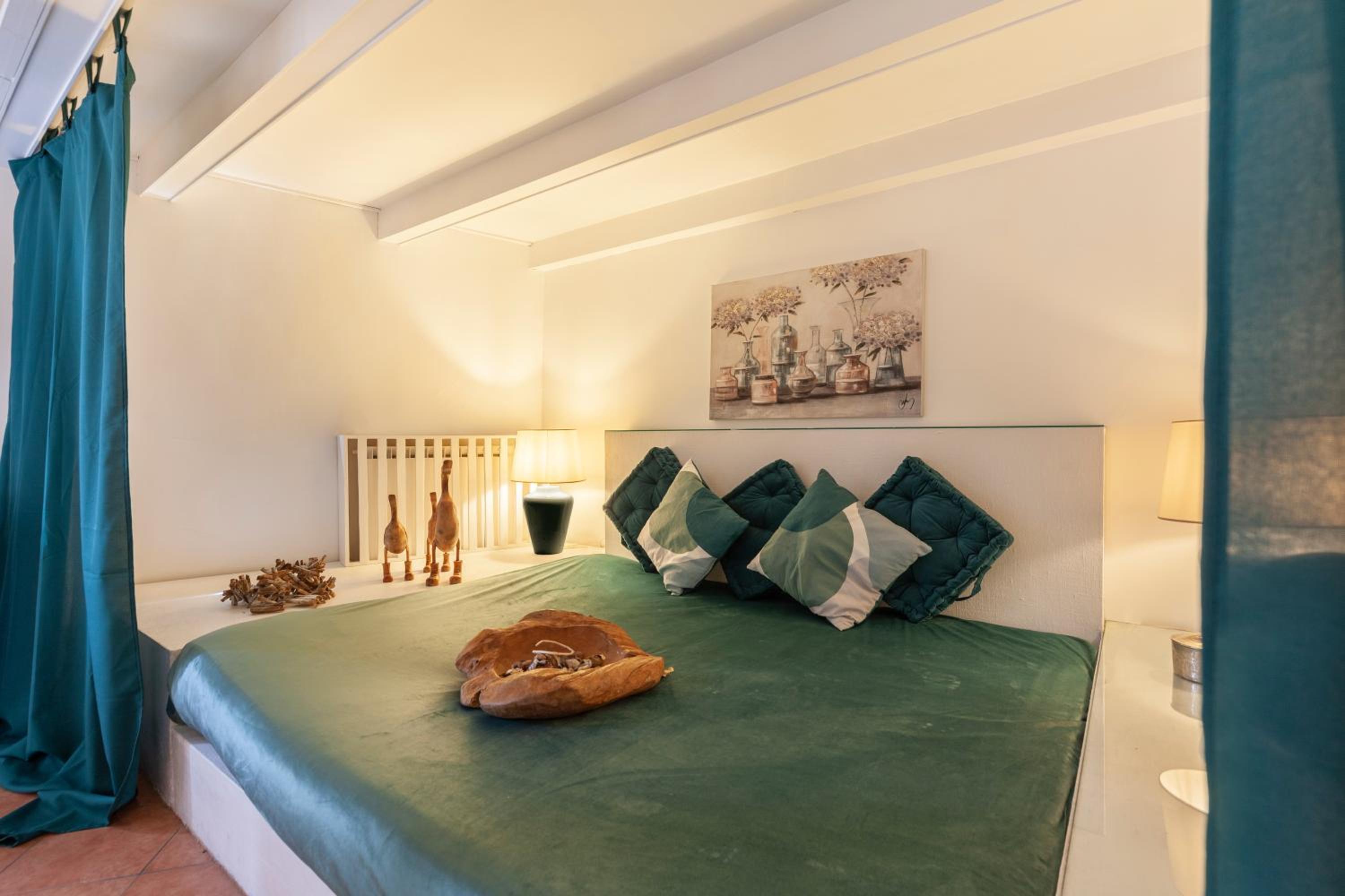 One-Bedroom Apartment with Terrace