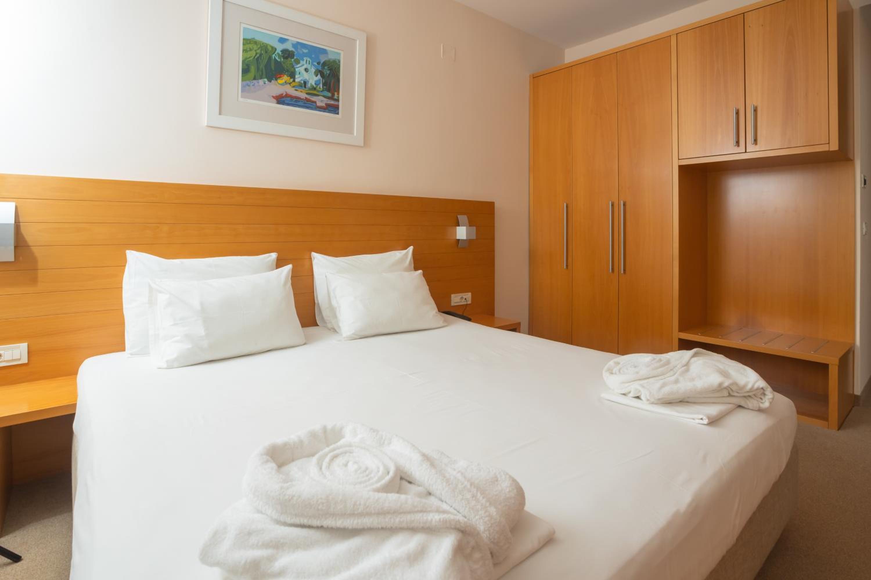 Standard Double Room - Photo 2