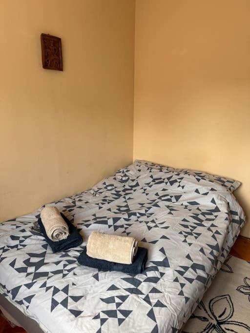 One-Bedroom Apartment photo 2