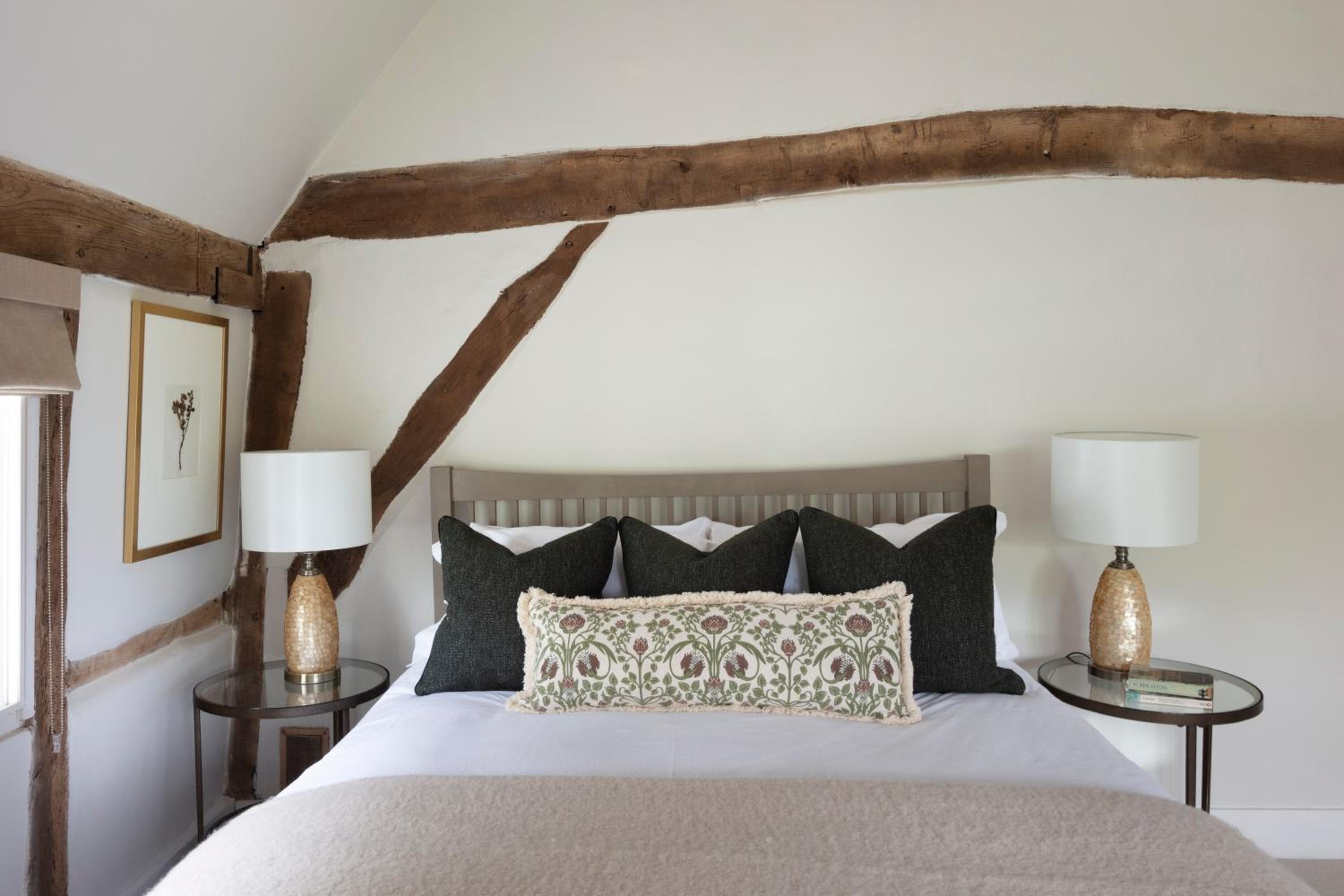 Five-Bedroom House - Photo 19