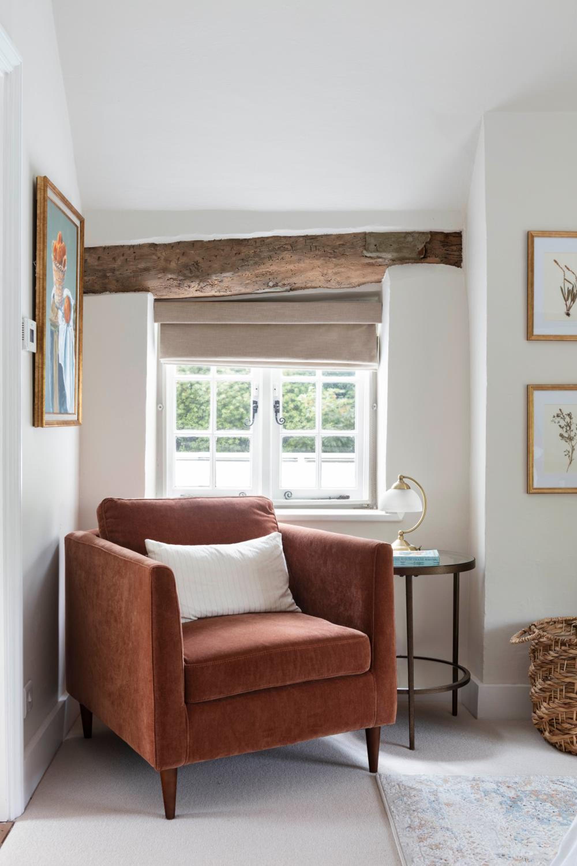 Five-Bedroom House - Photo 15