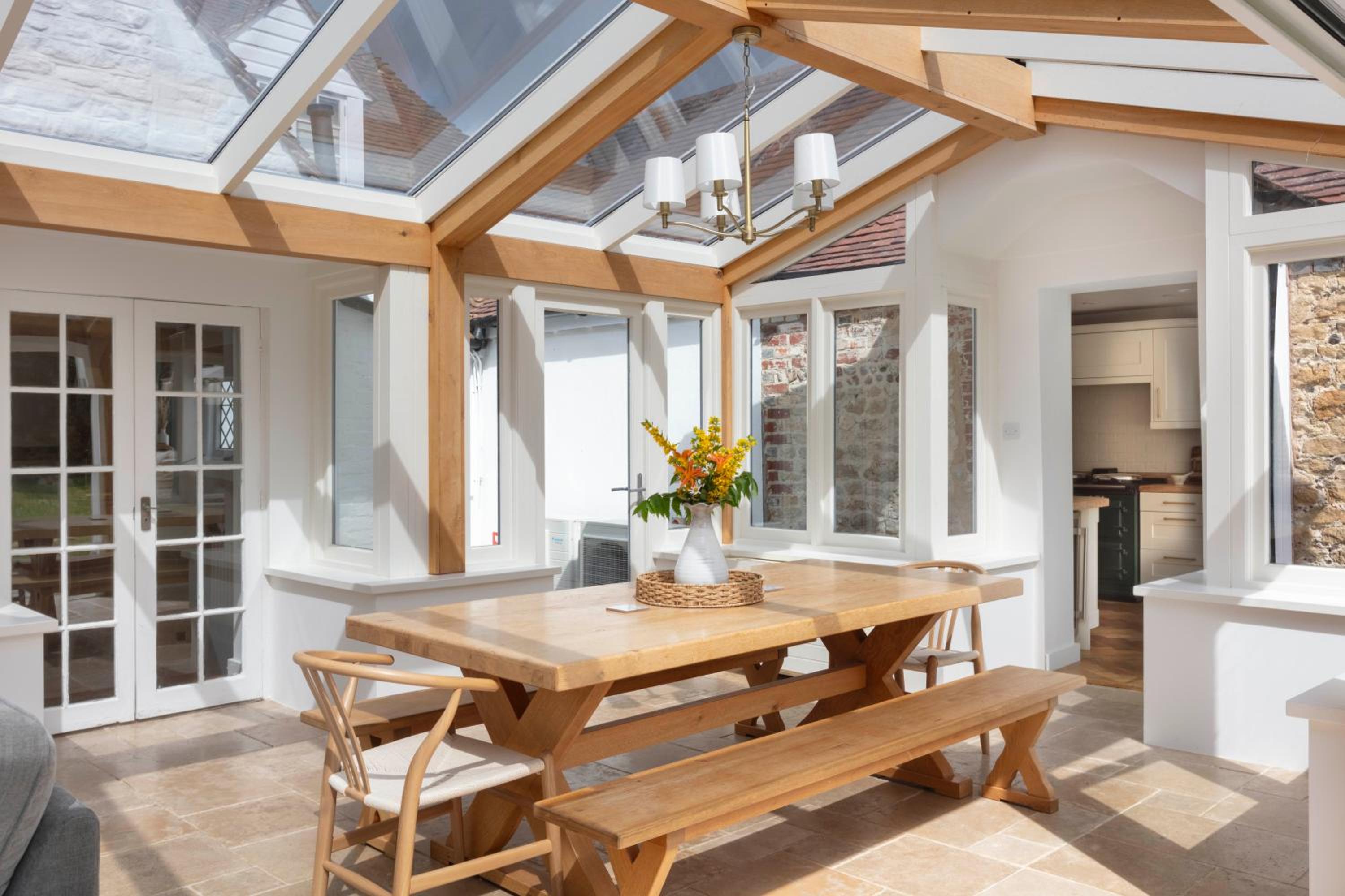 Five-Bedroom House - Photo 7