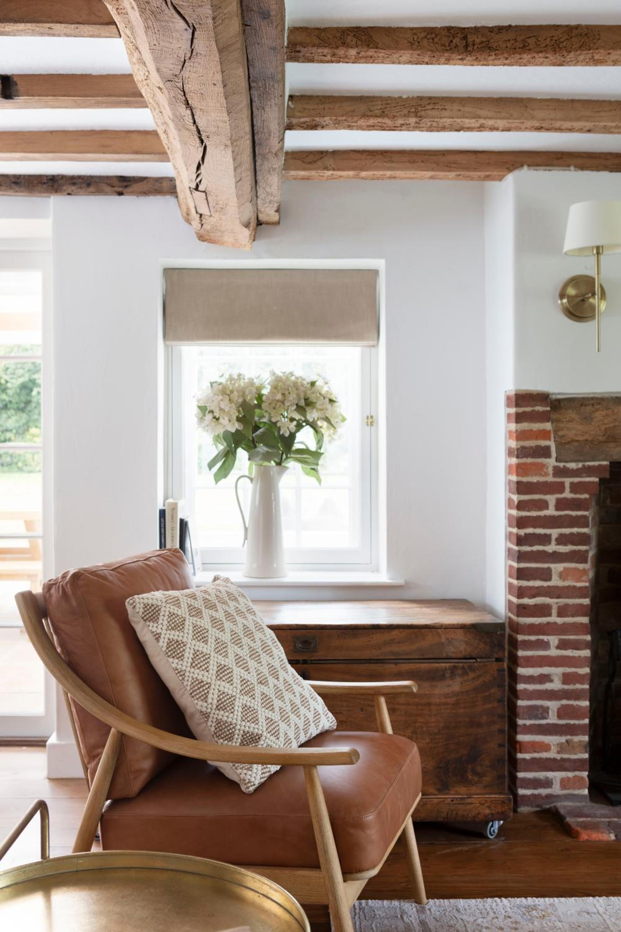 Five-Bedroom House - Photo 4