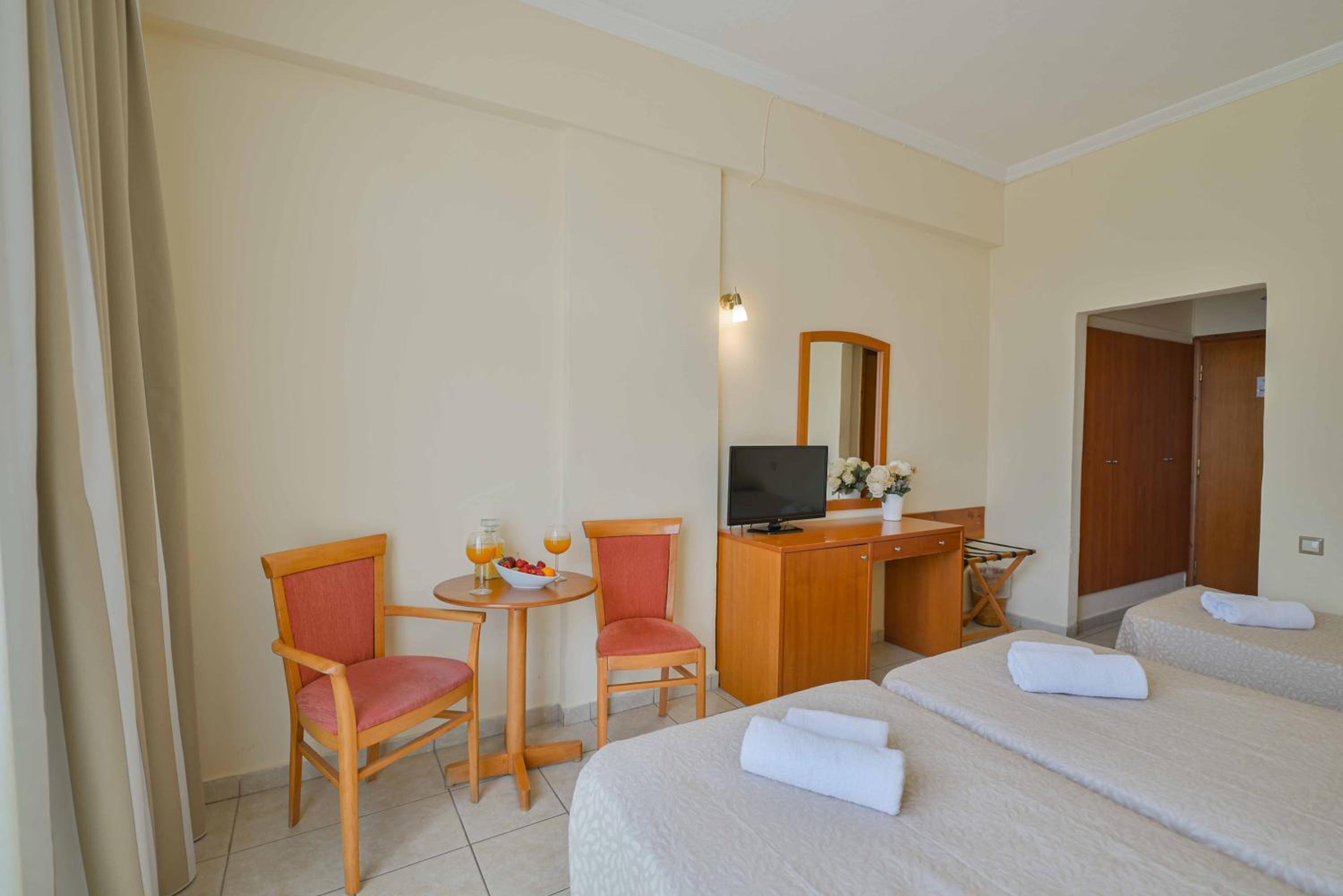 Triple Room - Photo 4
