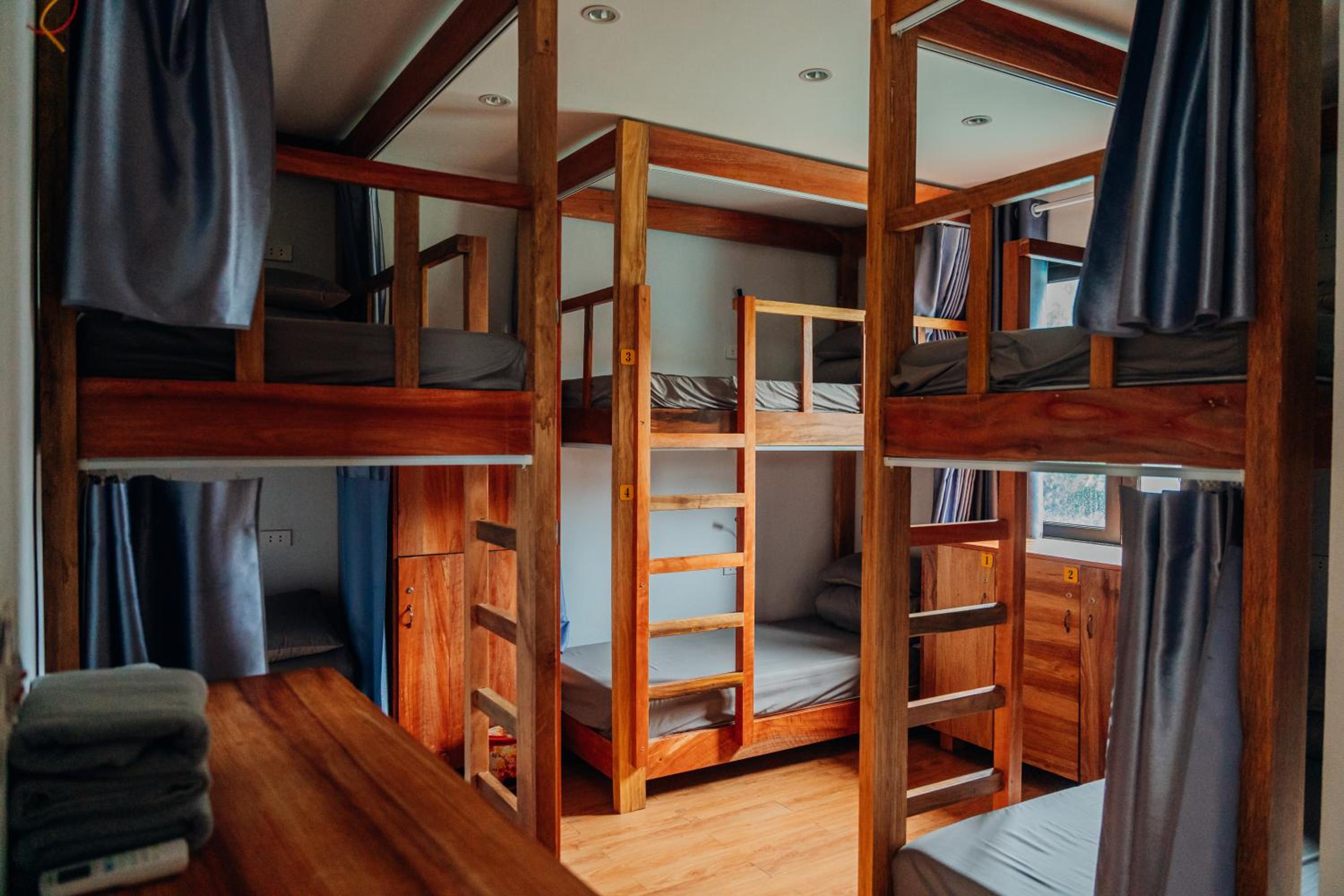Bed in 10-Bed Mixed Dormitory Room
