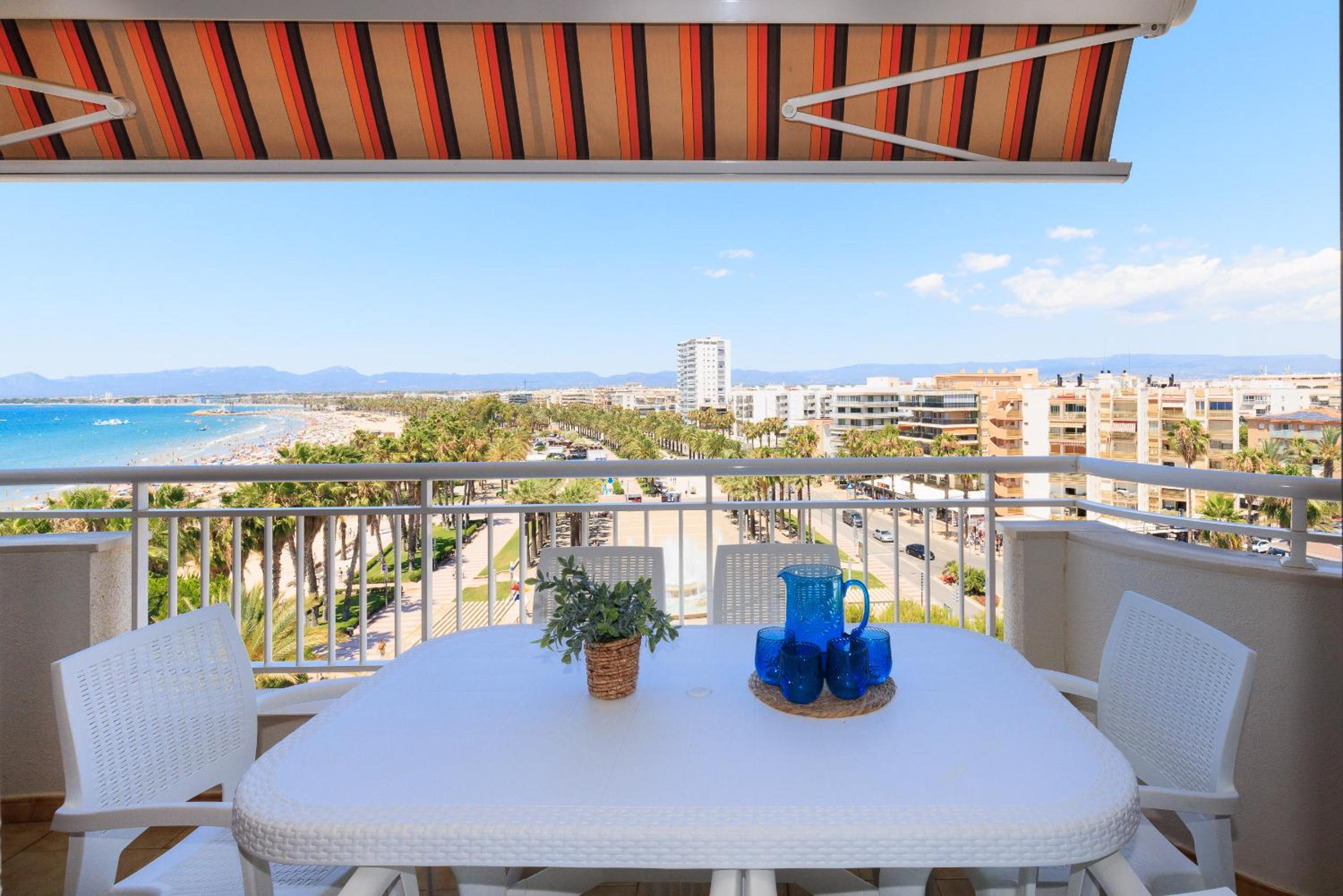 Two-Bedroom Apartment with Terrace and Sea View photo 3