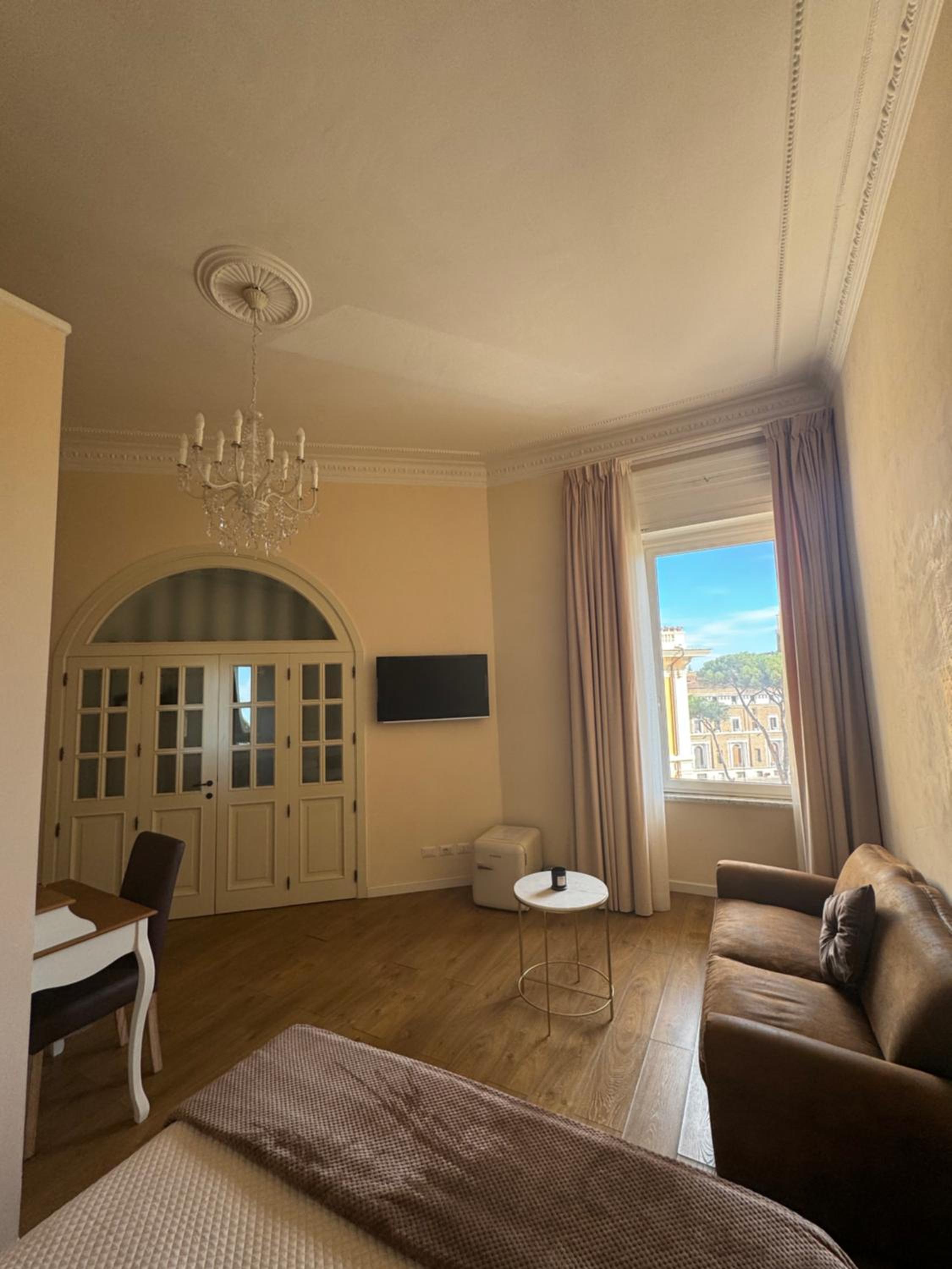 Large Double or Twin Room