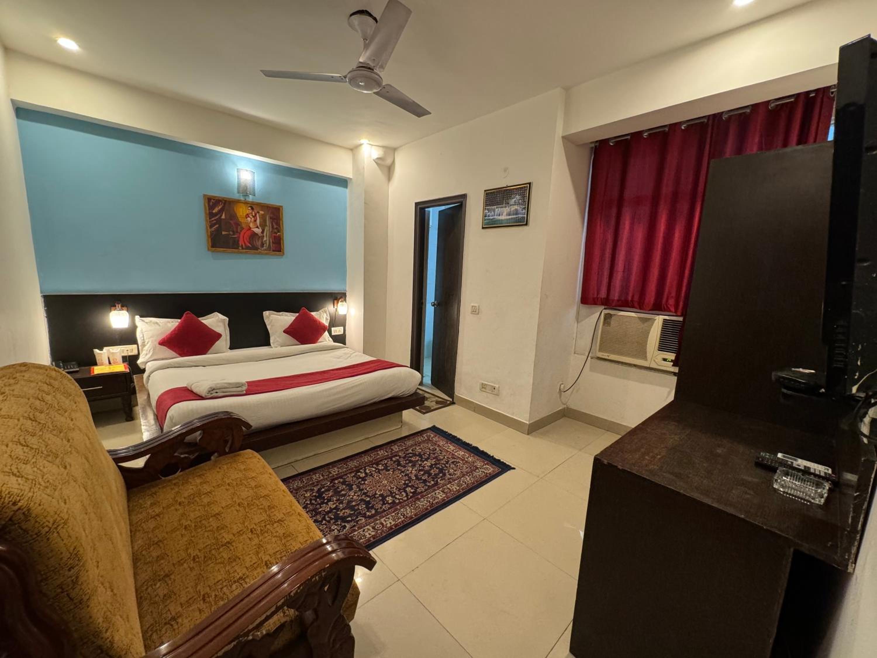 Deluxe Room - Photo 2