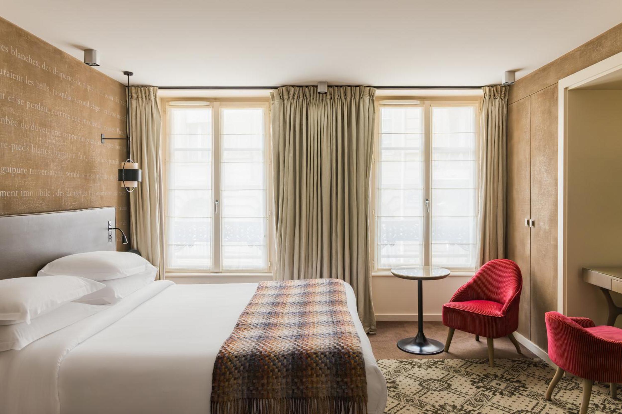 Deluxe Double or Twin Room photo 3