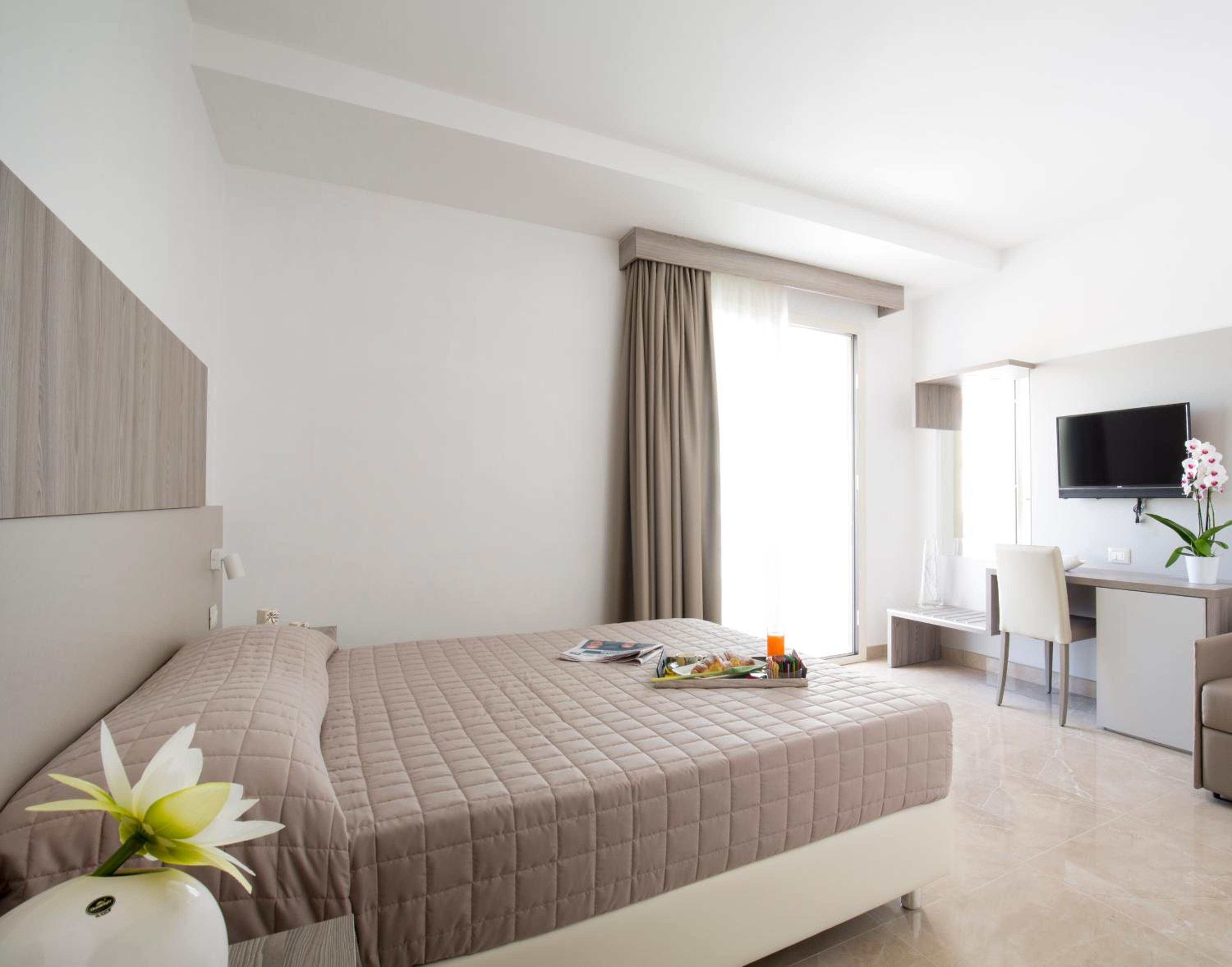 Quadruple Room with Sea View photo 1