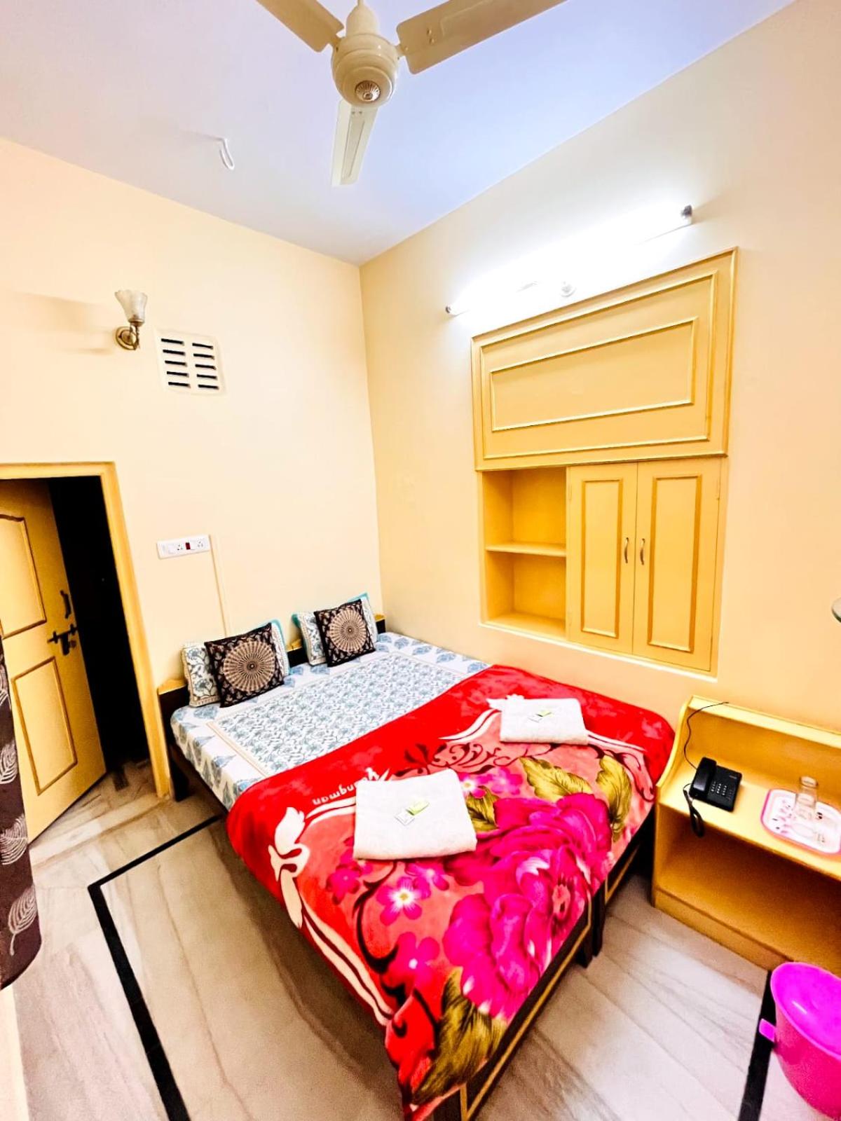 Standard Double Room photo 1