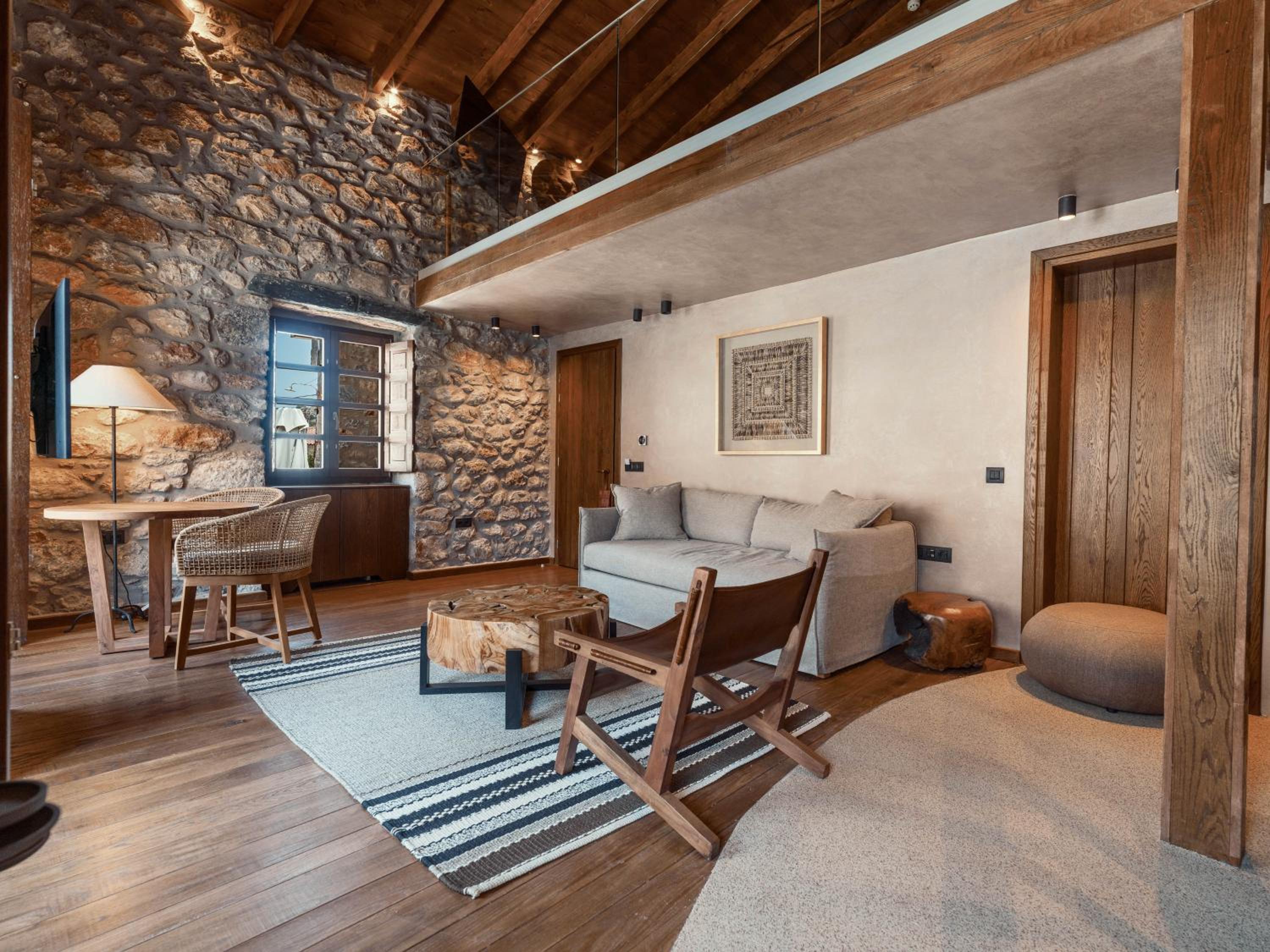 Superior Loft Suite with Balcony and Sea View photo 1