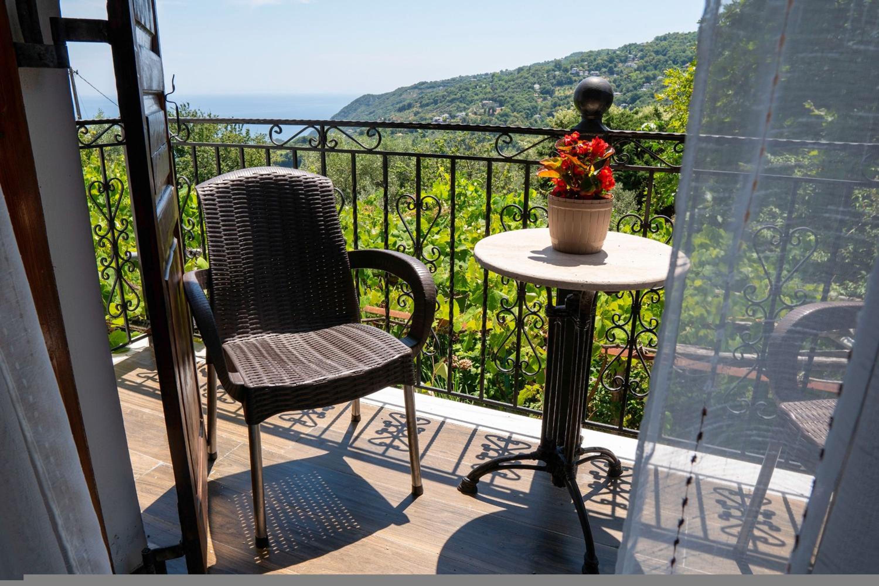 Double Room with Balcony photo 2