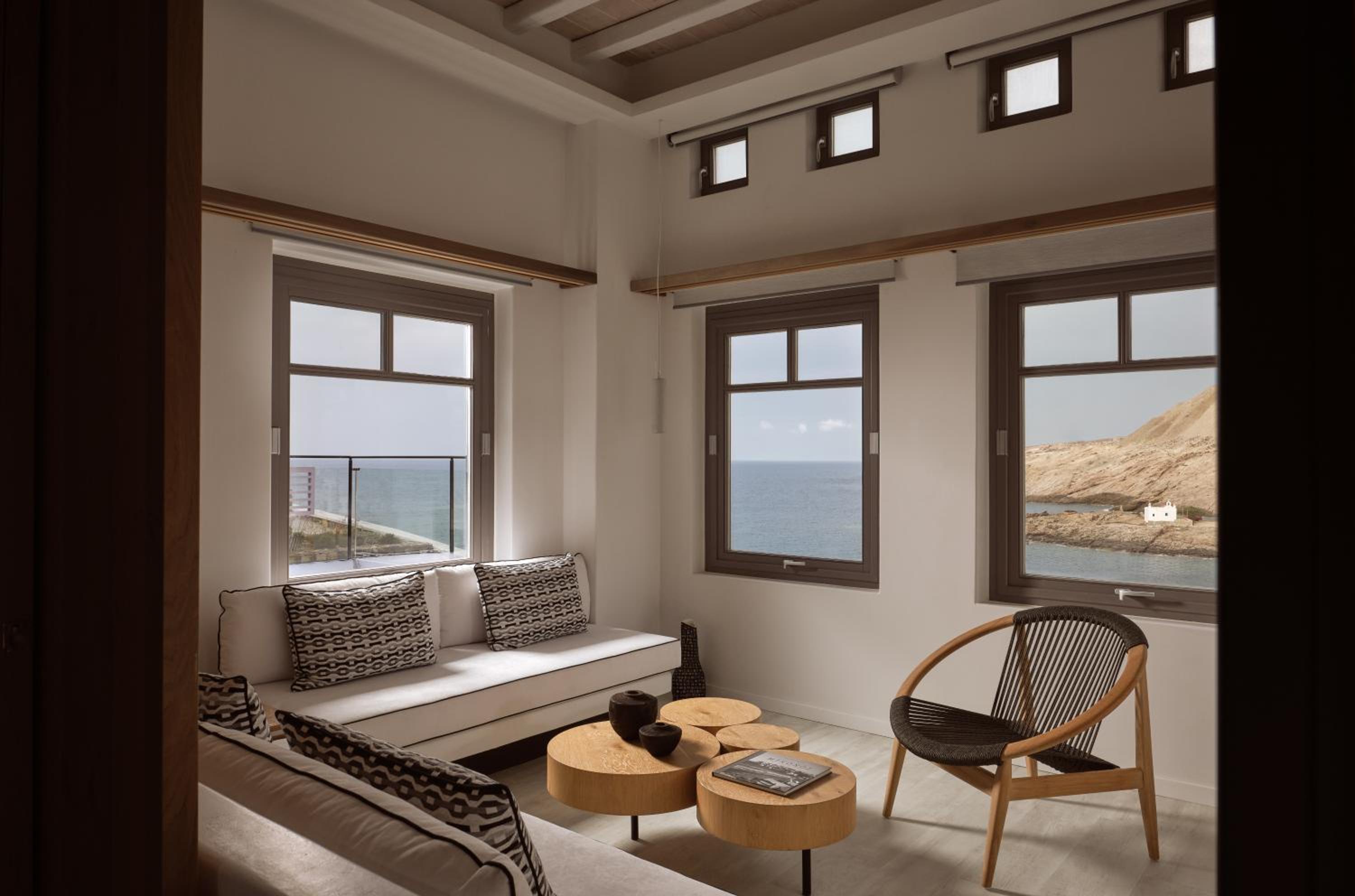One-Bedroom Villa with Pool - Photo 6