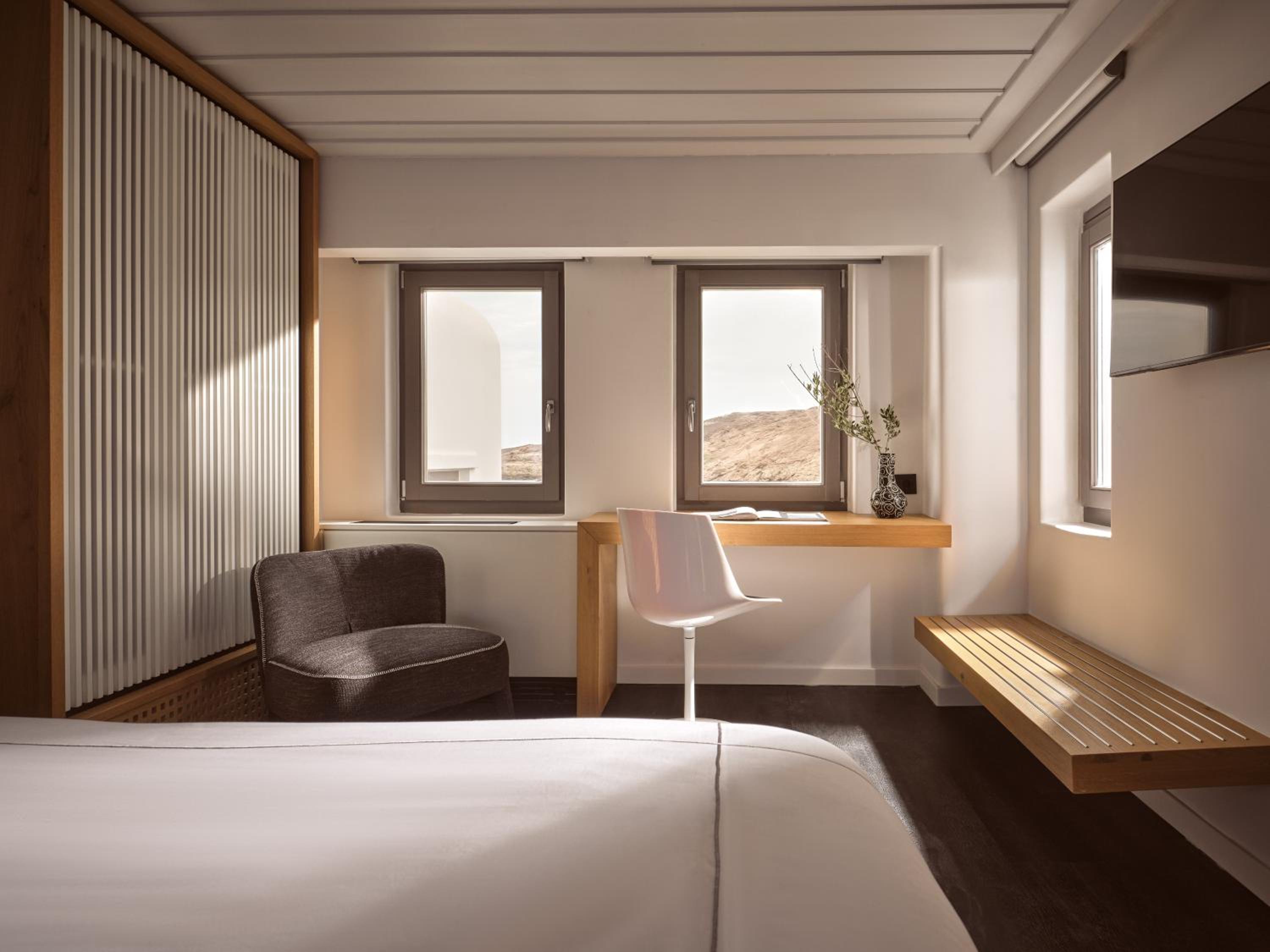 Two-Bedroom Suite with Spa - Photo 14