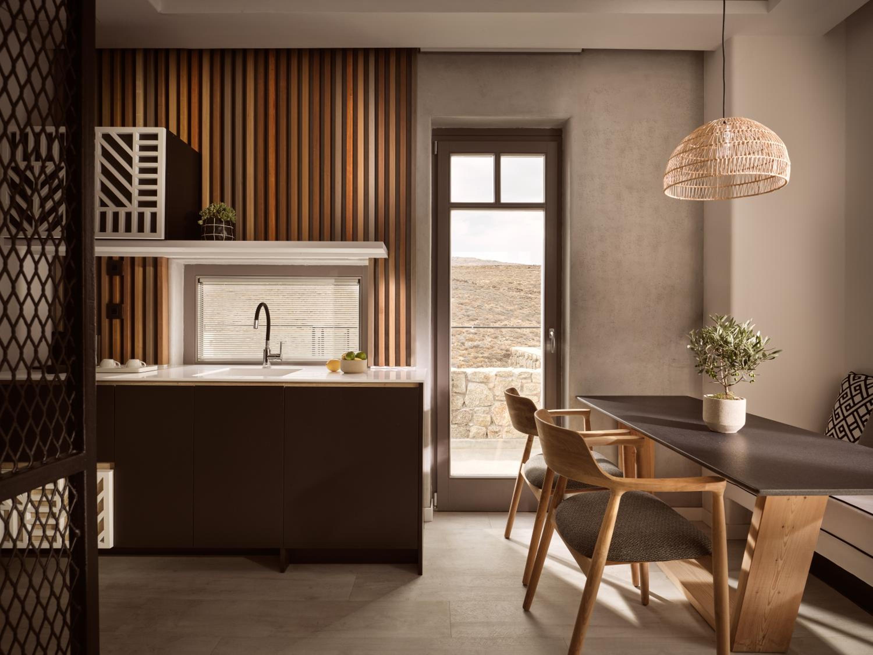 Two-Bedroom Suite with Spa - Photo 13