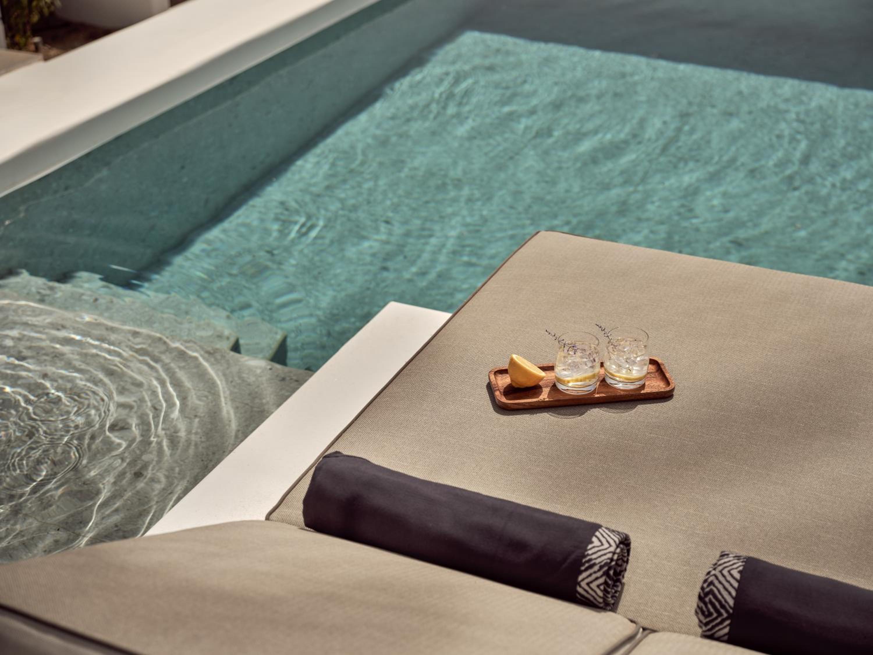 One-Bedroom Villa with Pool - Photo 9