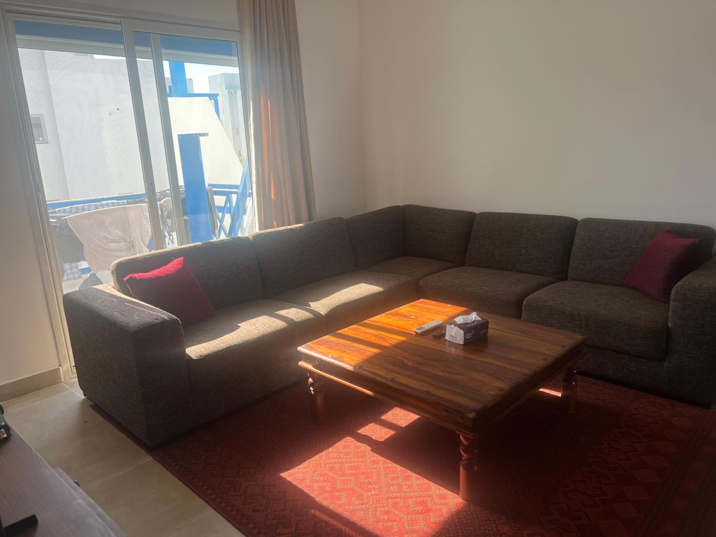 Apartment photo 2