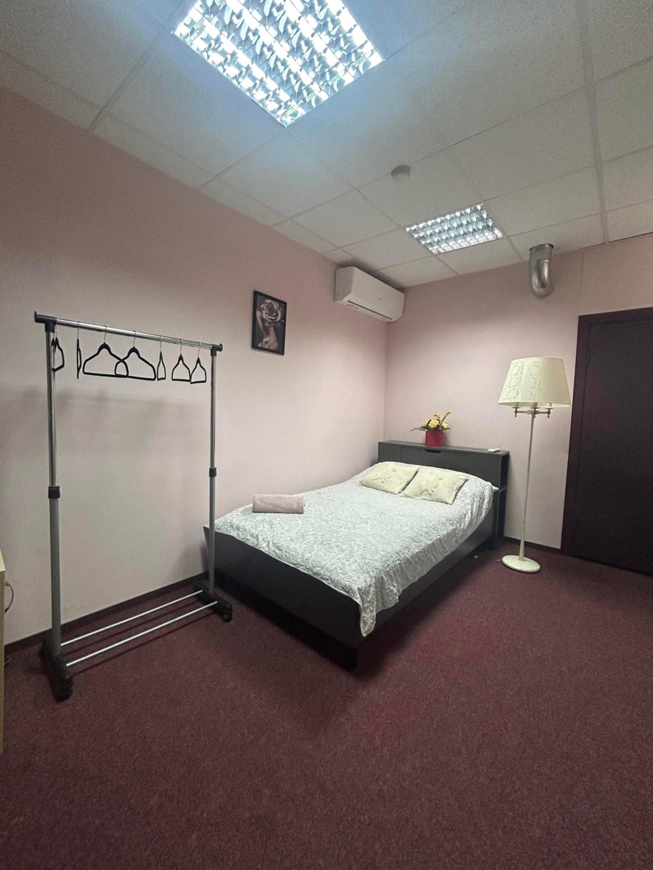 Two-Bedroom Apartment - Photo 2