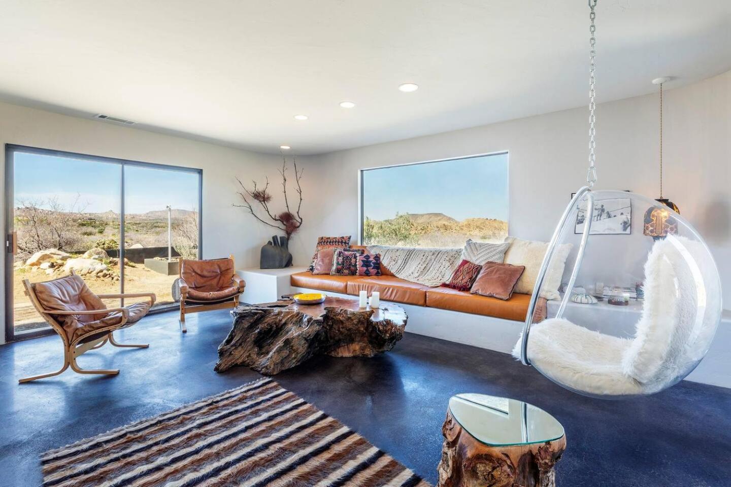 Three-Bedroom House photo 1
