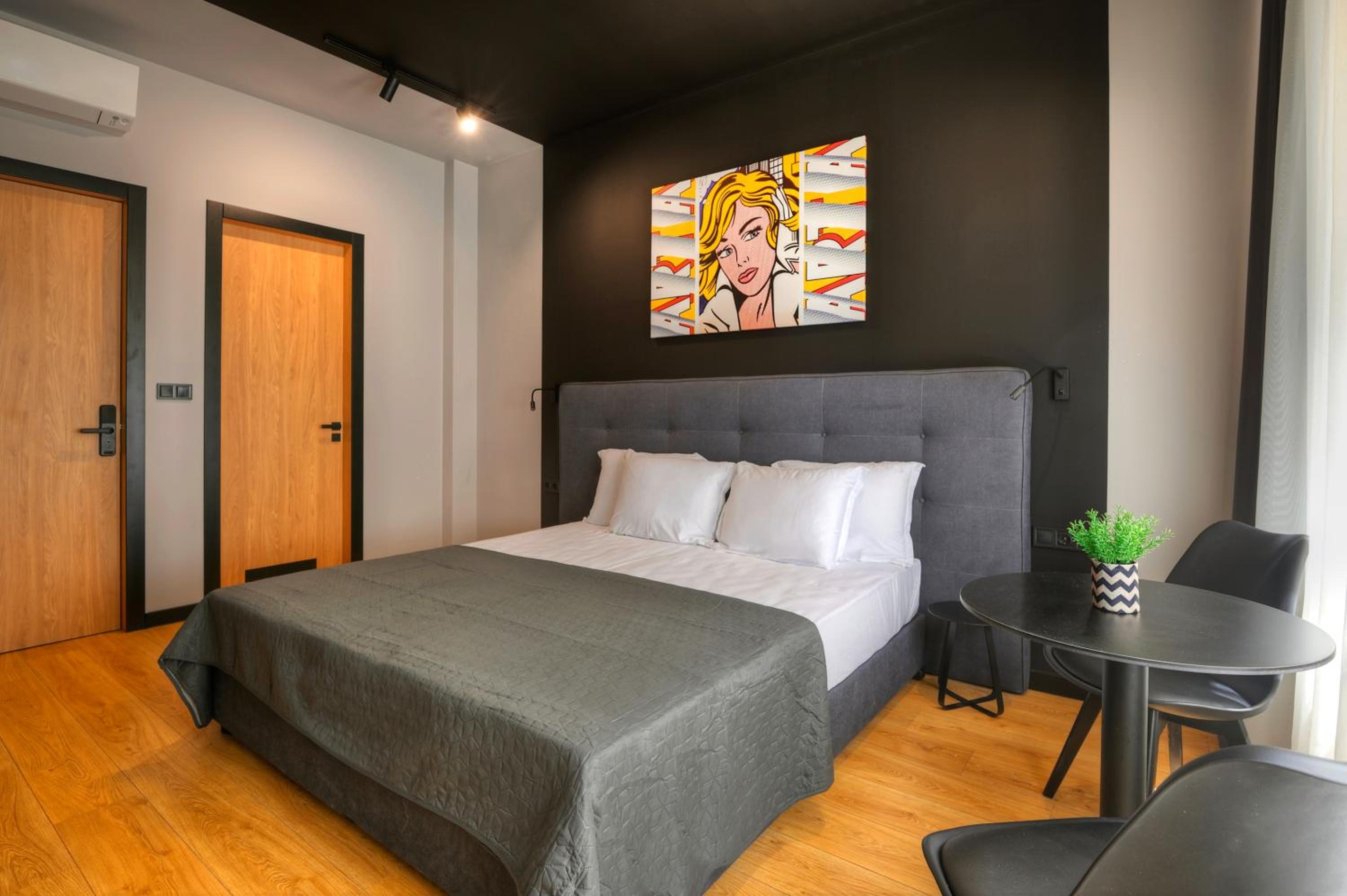 Double Room with Private Bathroom photo 1