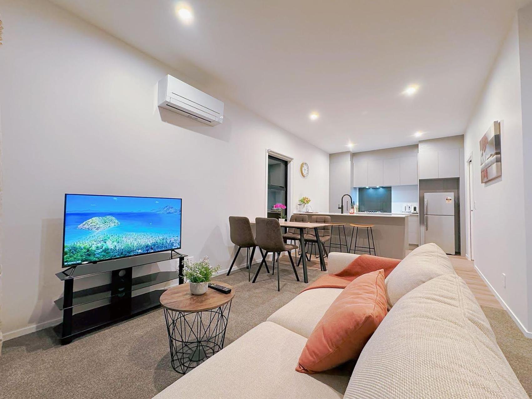 Three-Bedroom Villa photo 1
