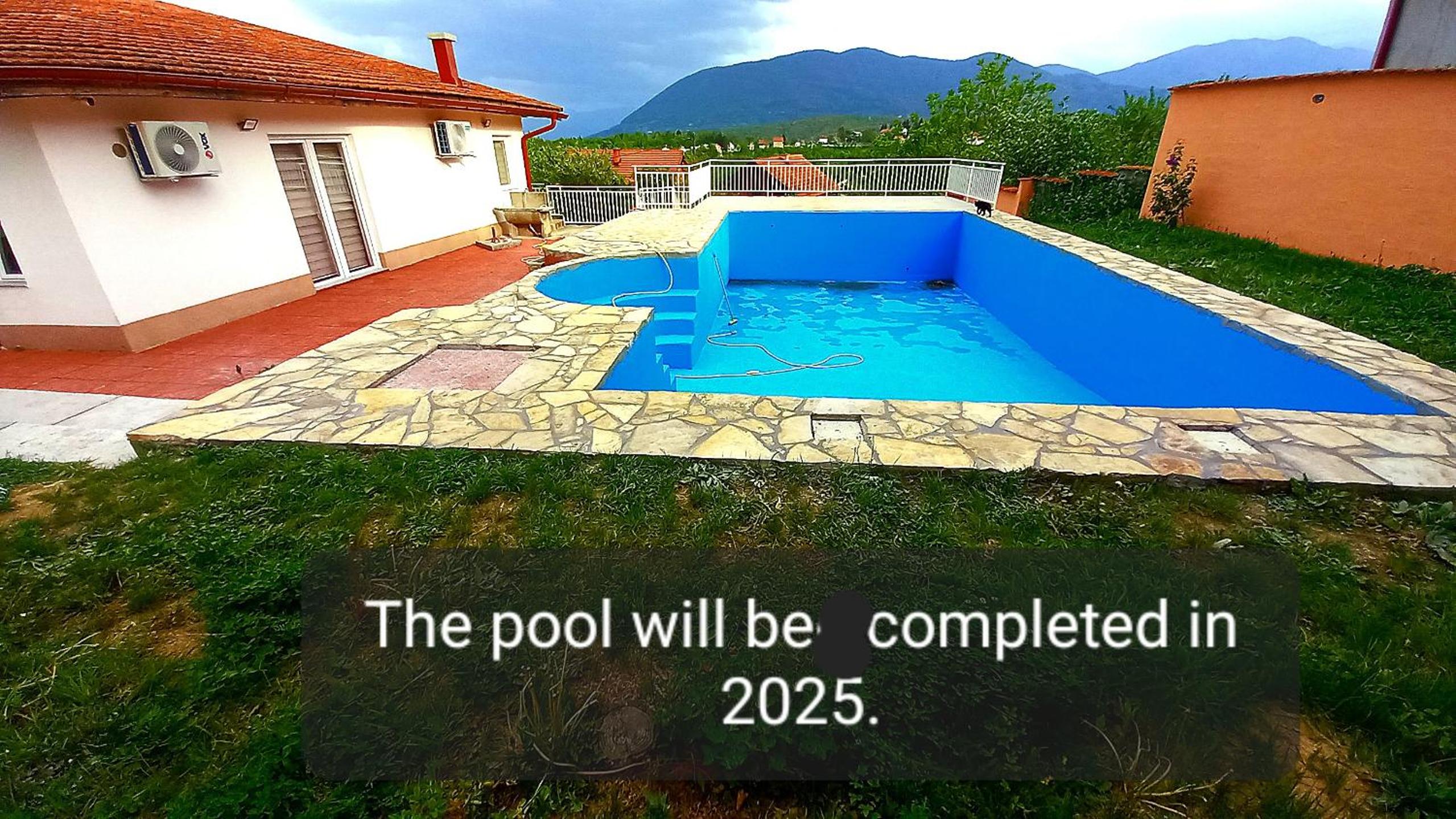 Villa photo 1