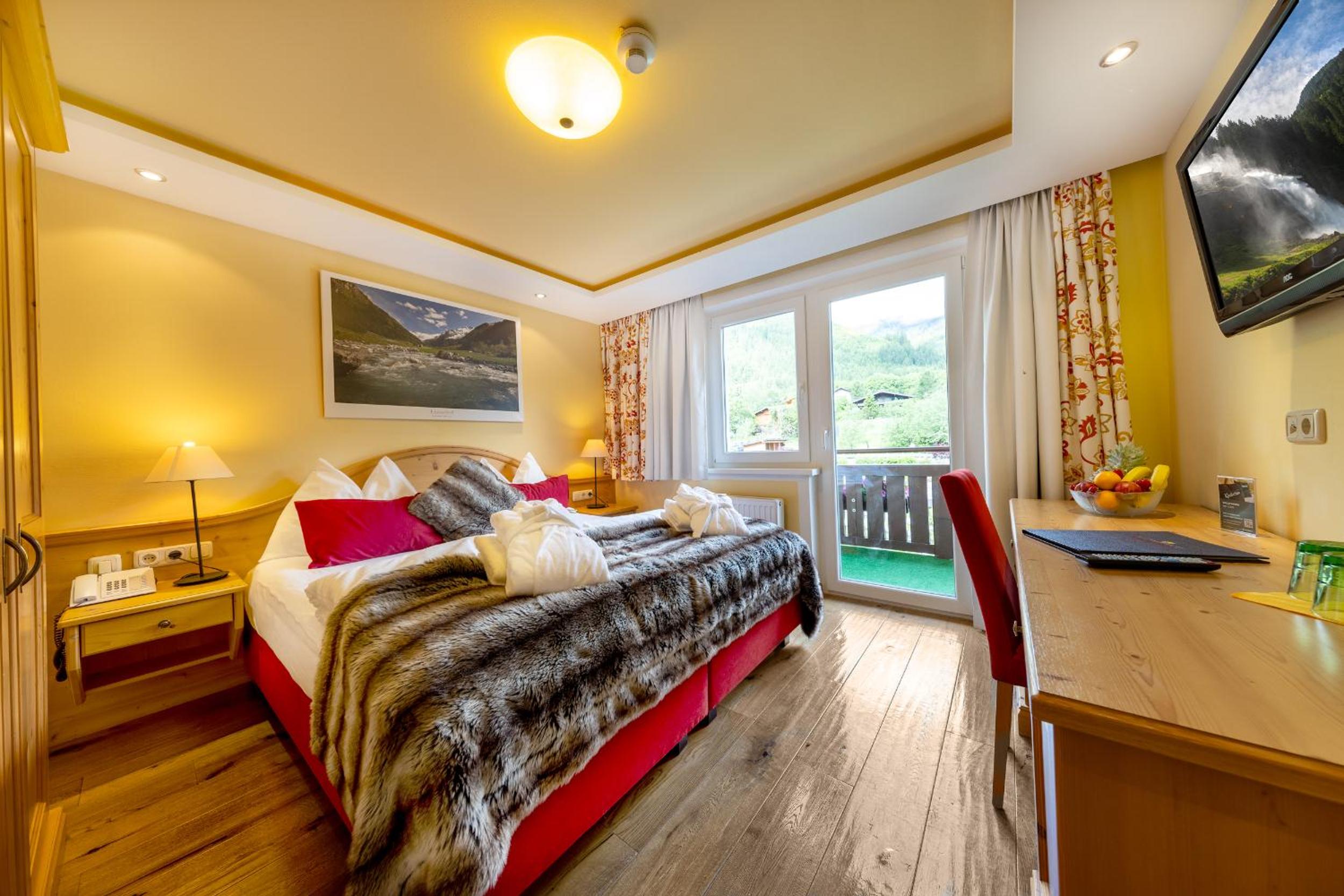 Family Suite with Balcony photo 1