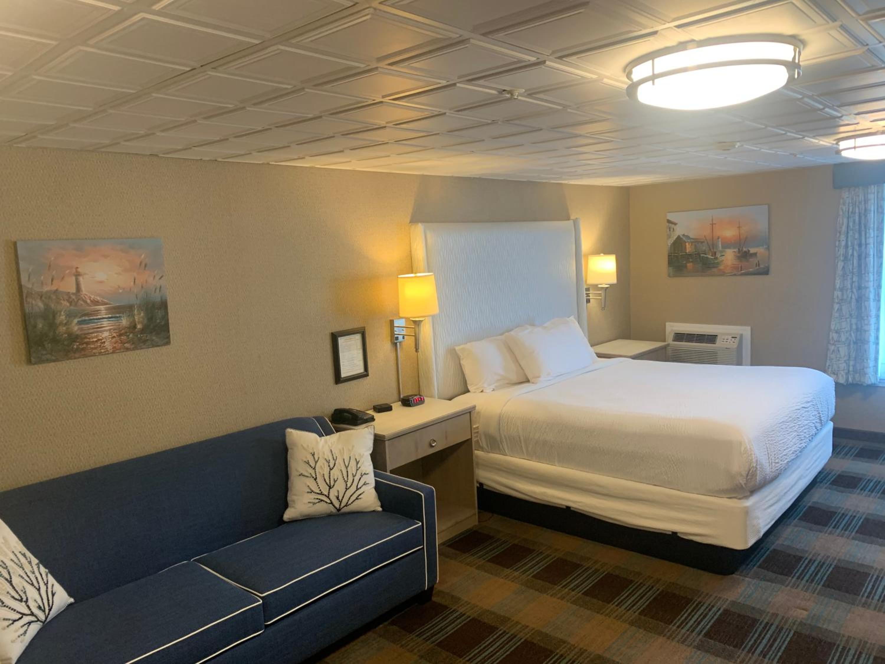 Deluxe King Room - Photo 1