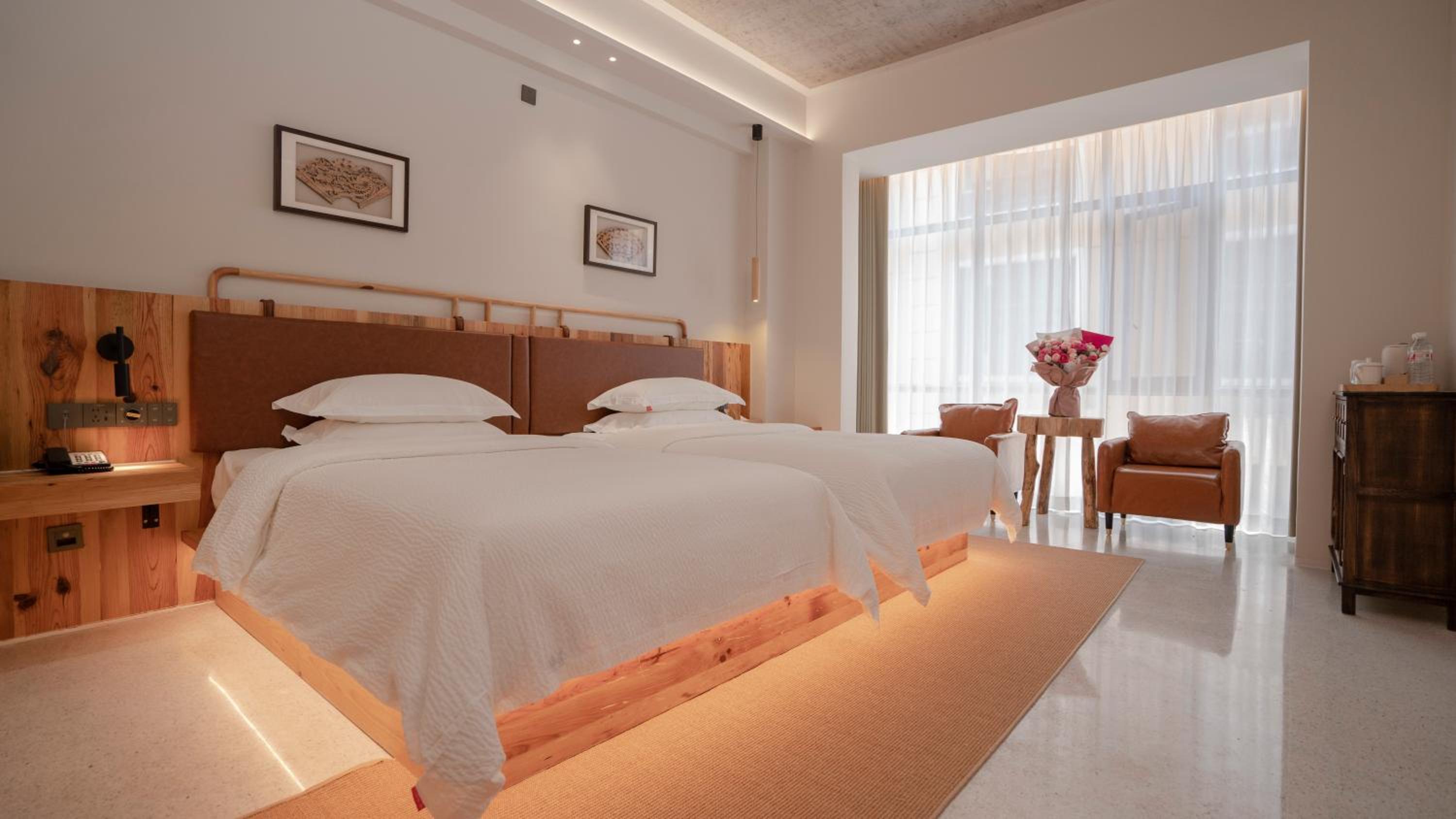 Deluxe Twin Room