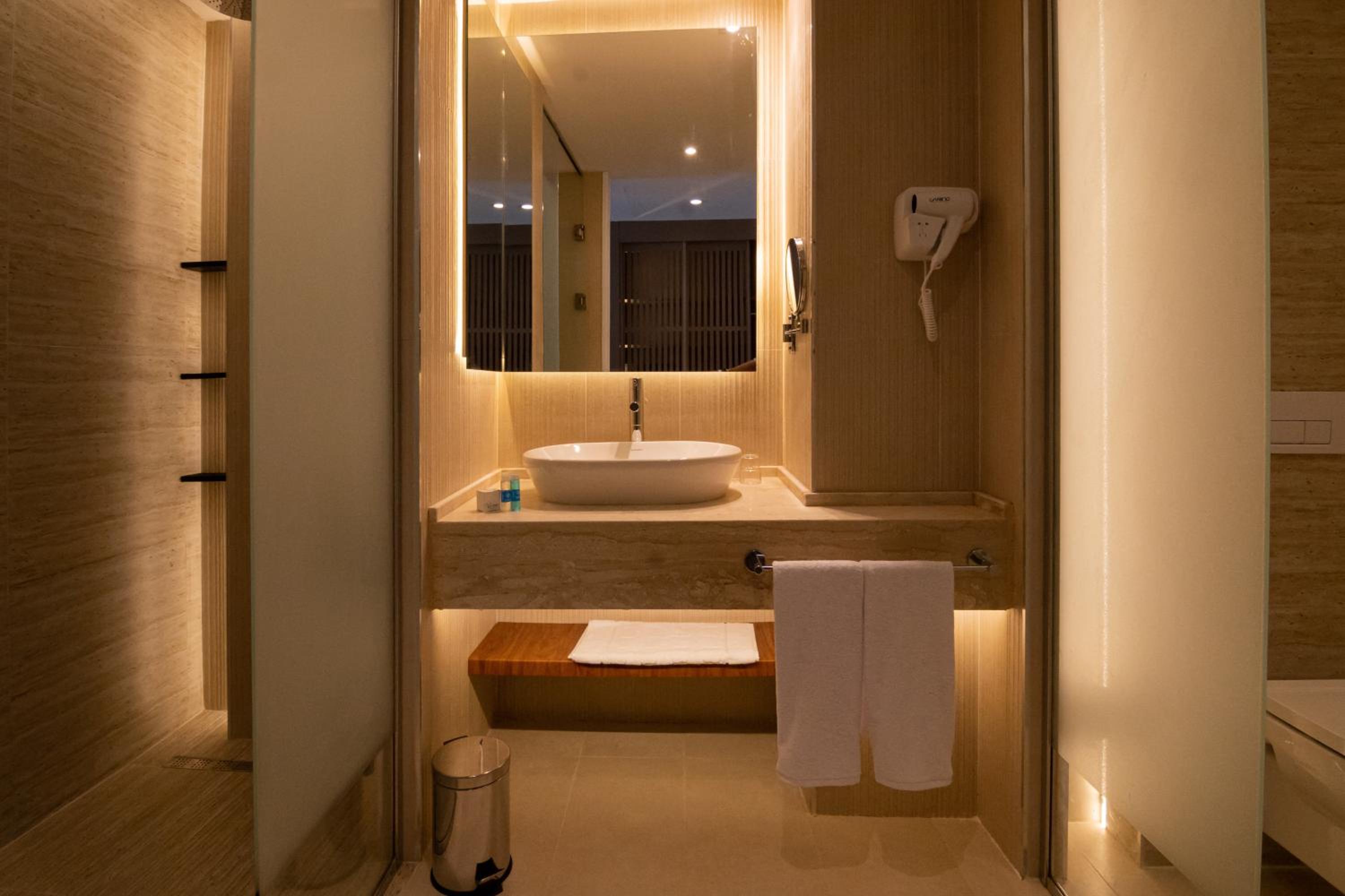 Double Room with Pool View photo 2