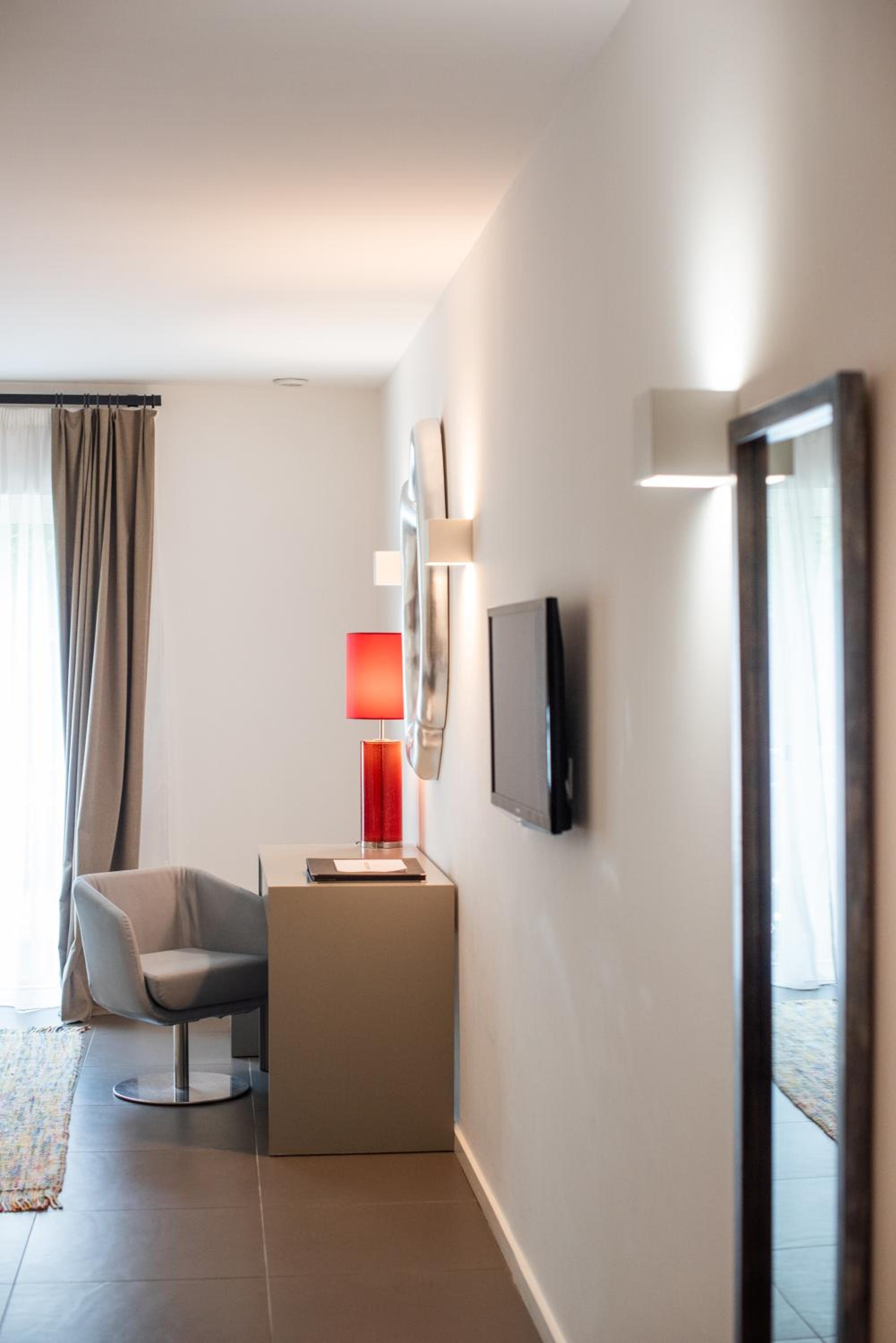 Deluxe Room - Photo 8
