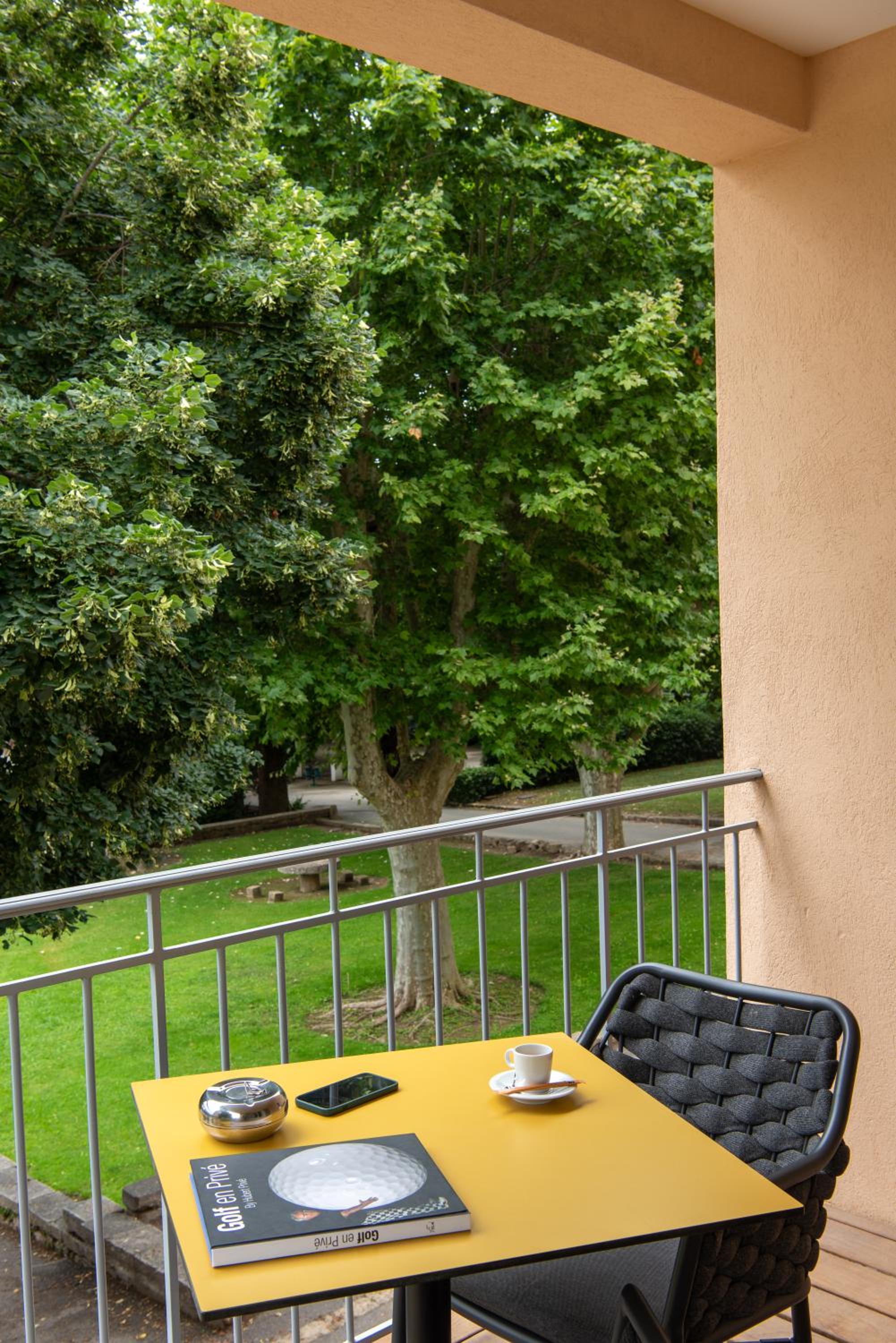 Deluxe Room with Terrace - Photo 18