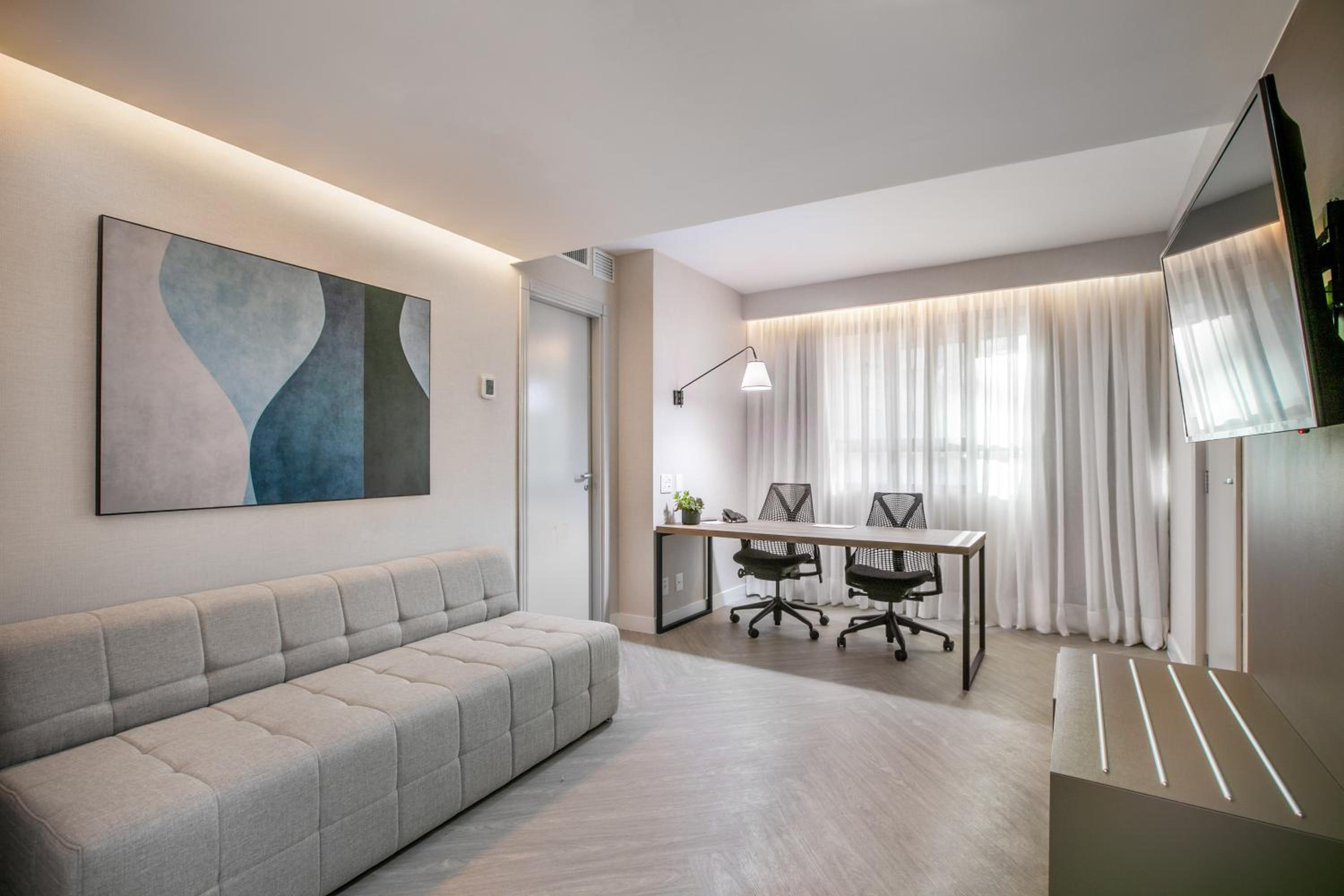 The Level Suite with Executive Lounge Access