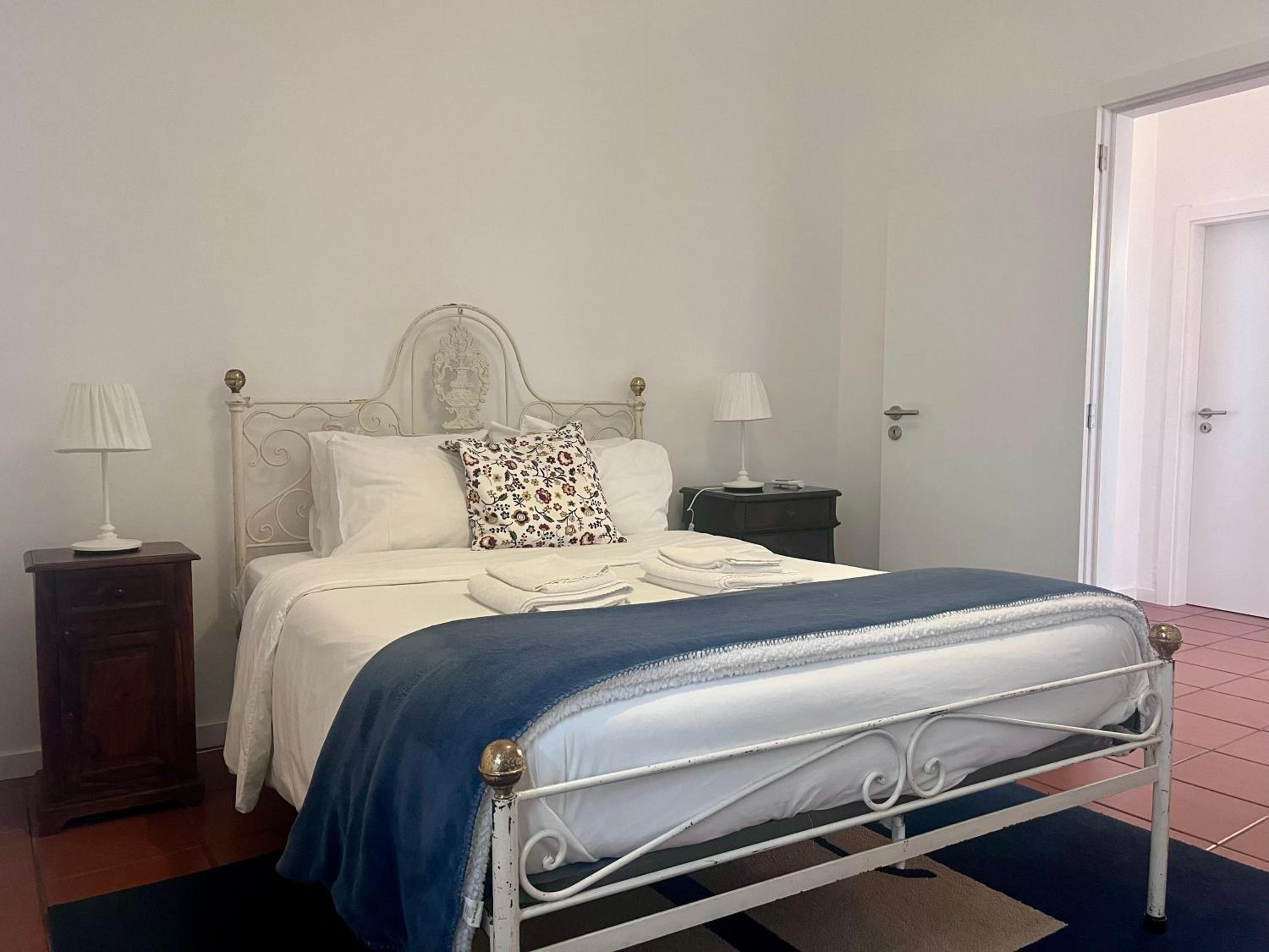 Apartment - Photo 2