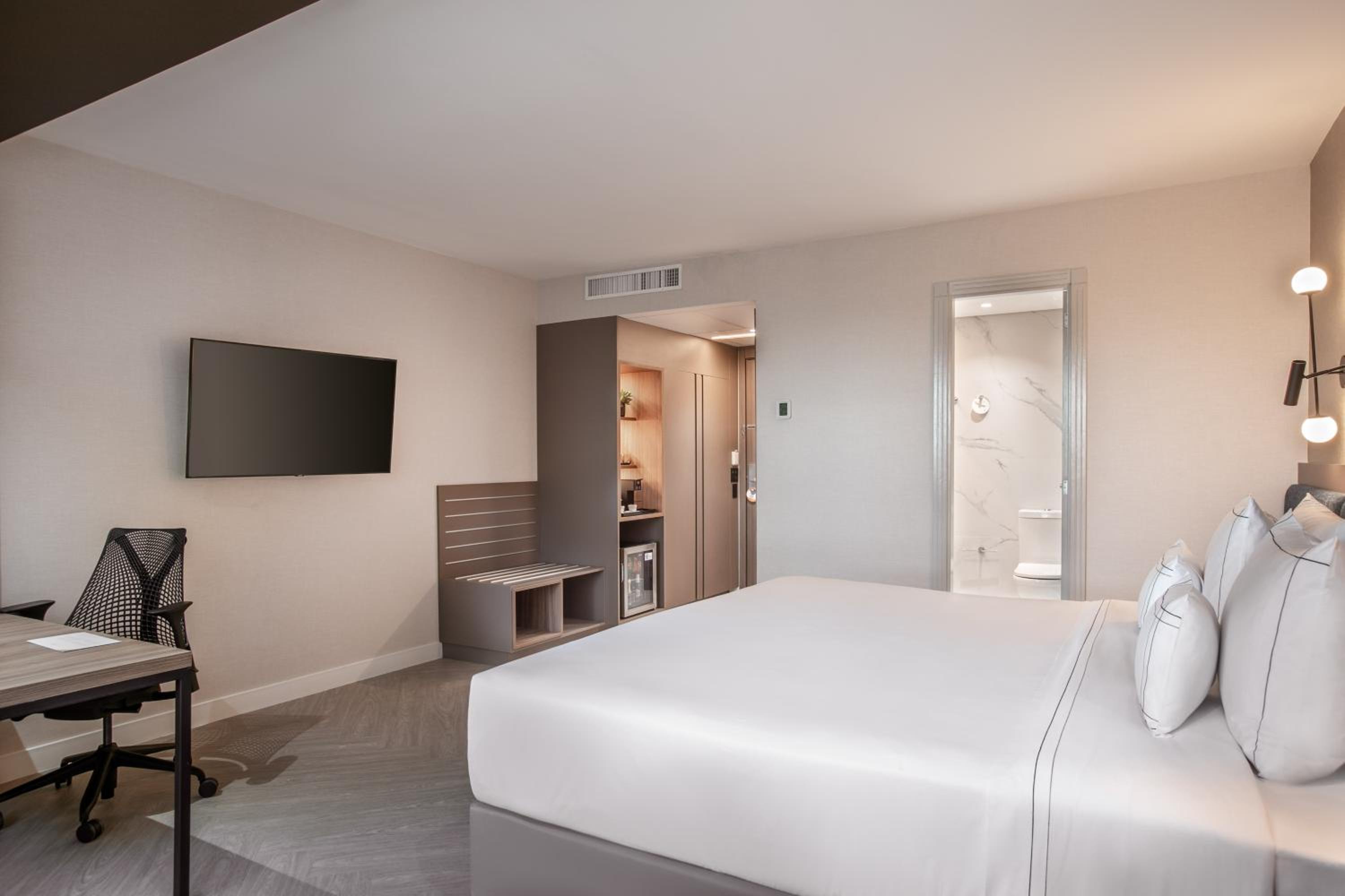 The Level Premium with Executive Lounge Access