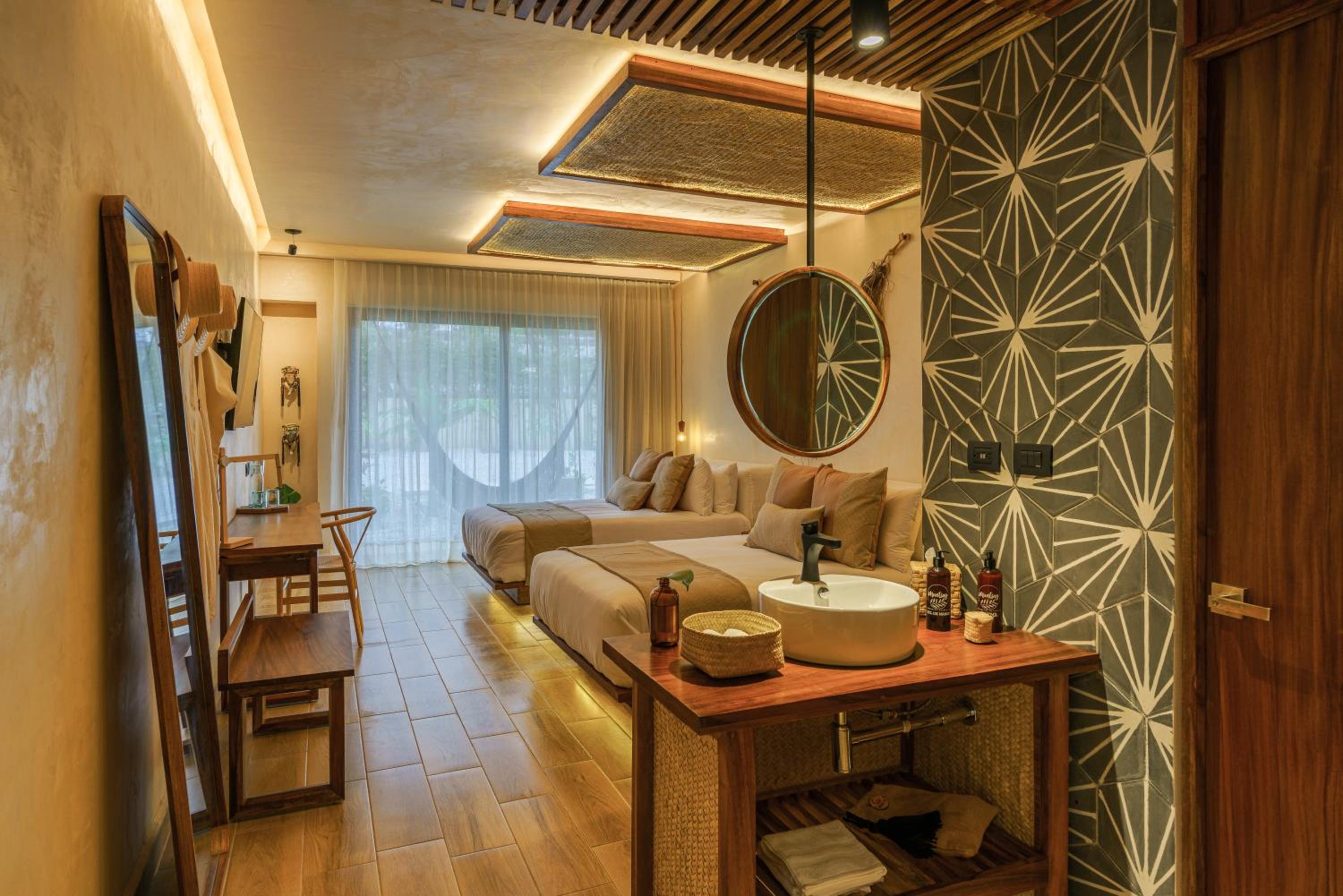 Double Room with Garden View - Photo 2
