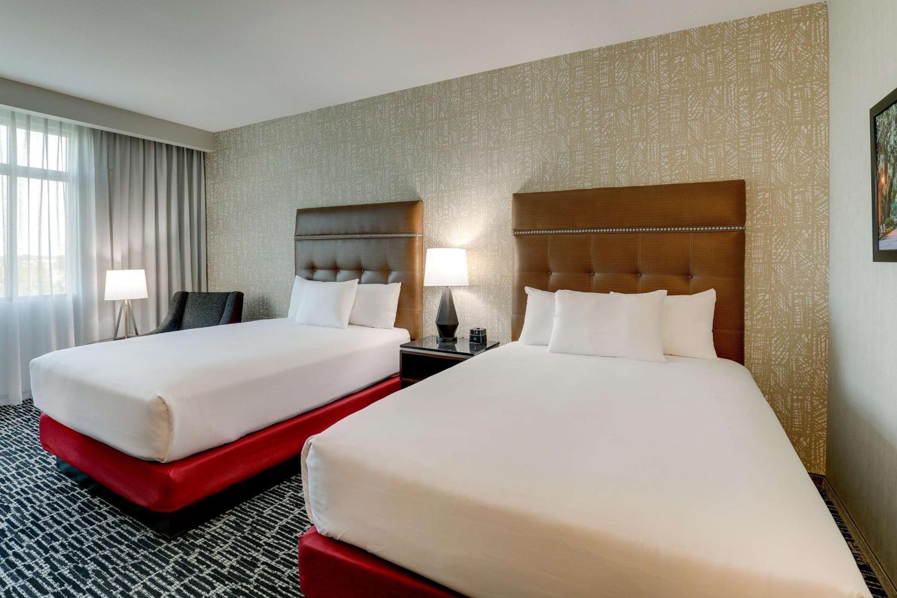 Upper Floor Deluxe Queen Room with Two Queen Beds - Hearing Accessible photo 2