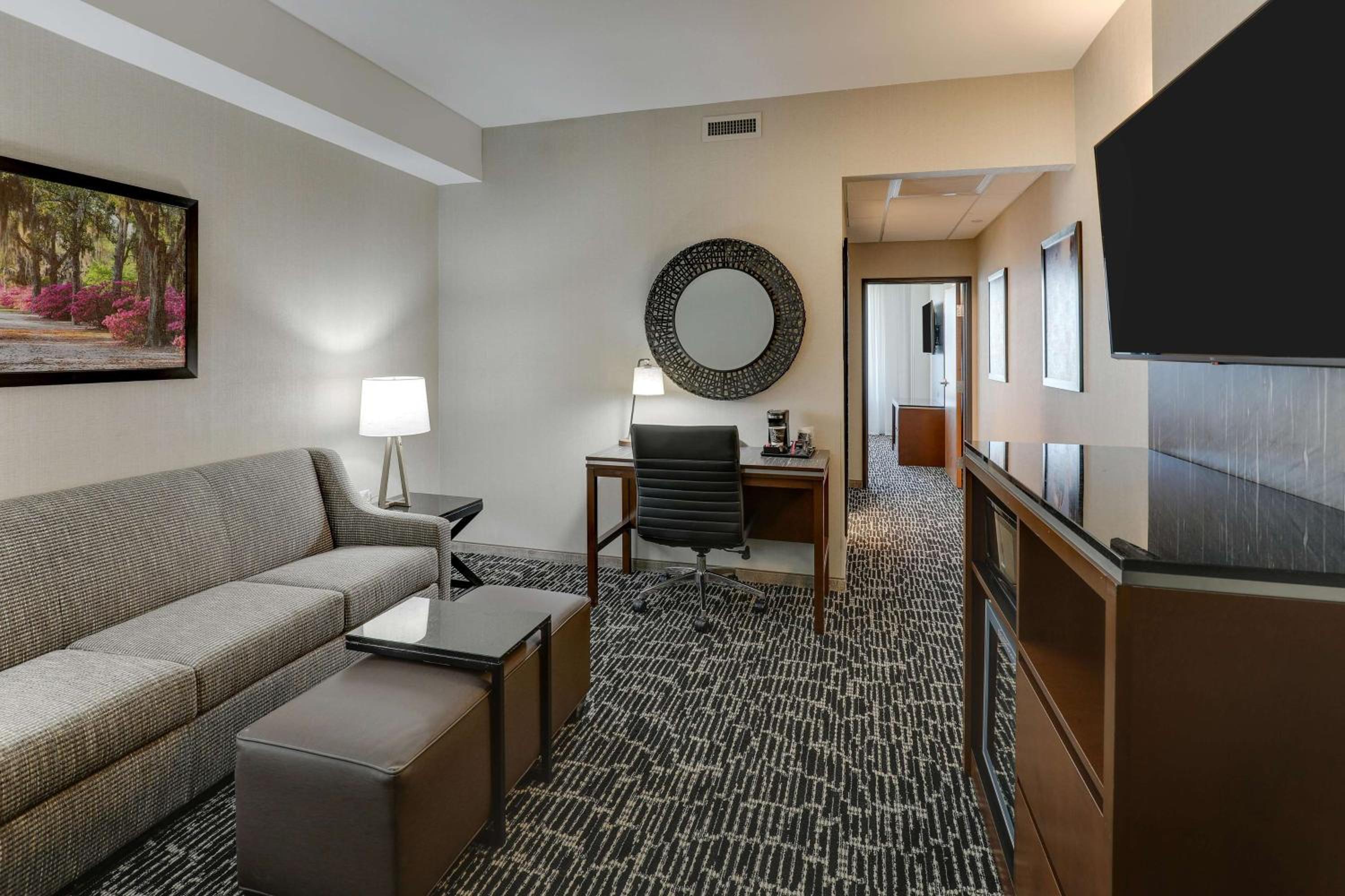 Upper Floor King Suite with Sofa Bed photo 1
