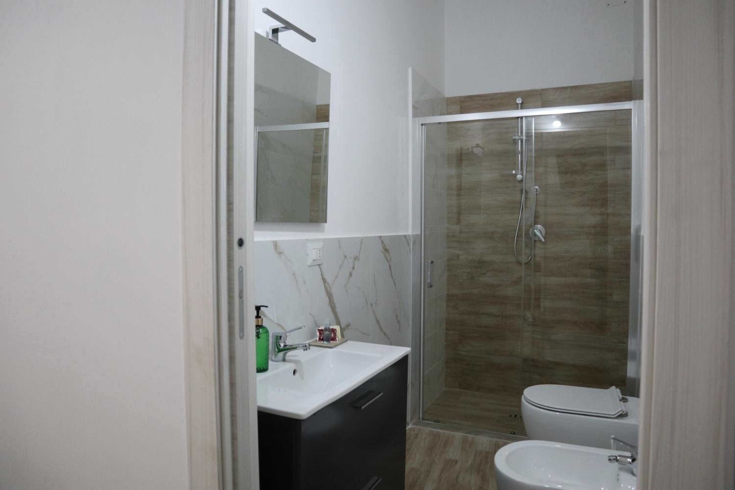 Single Room photo 2