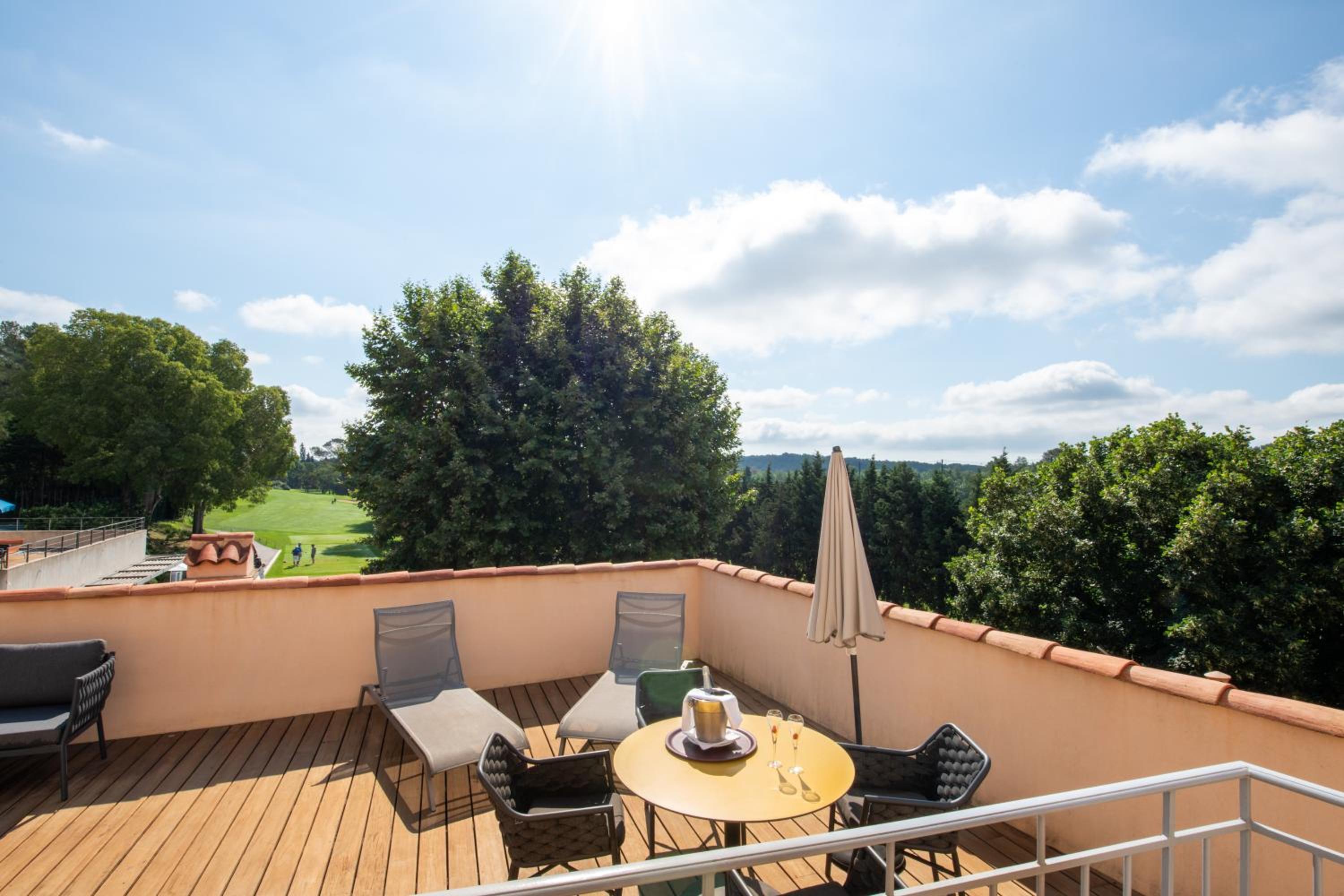 Suite with Terrace photo 2