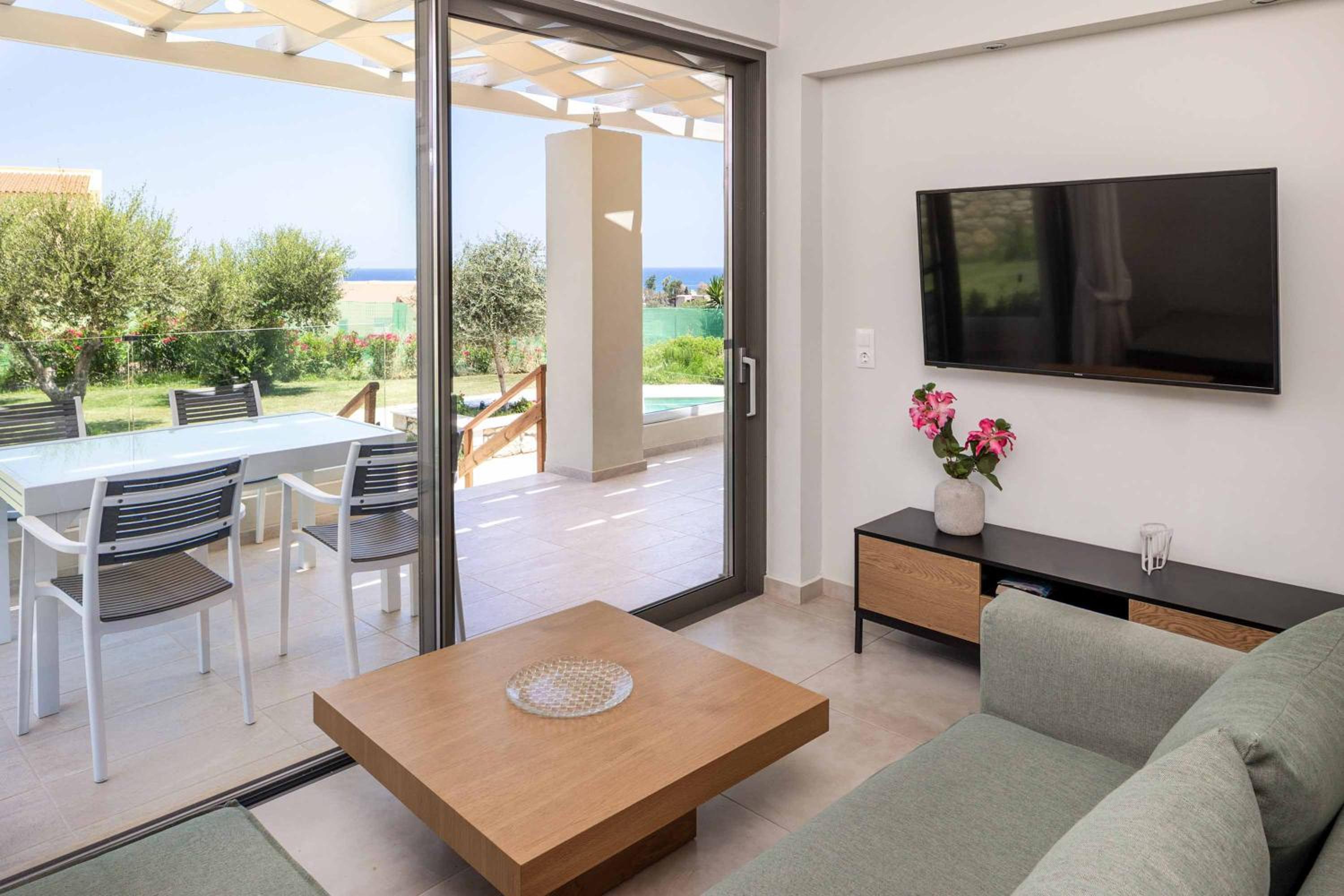 Villa photo 1