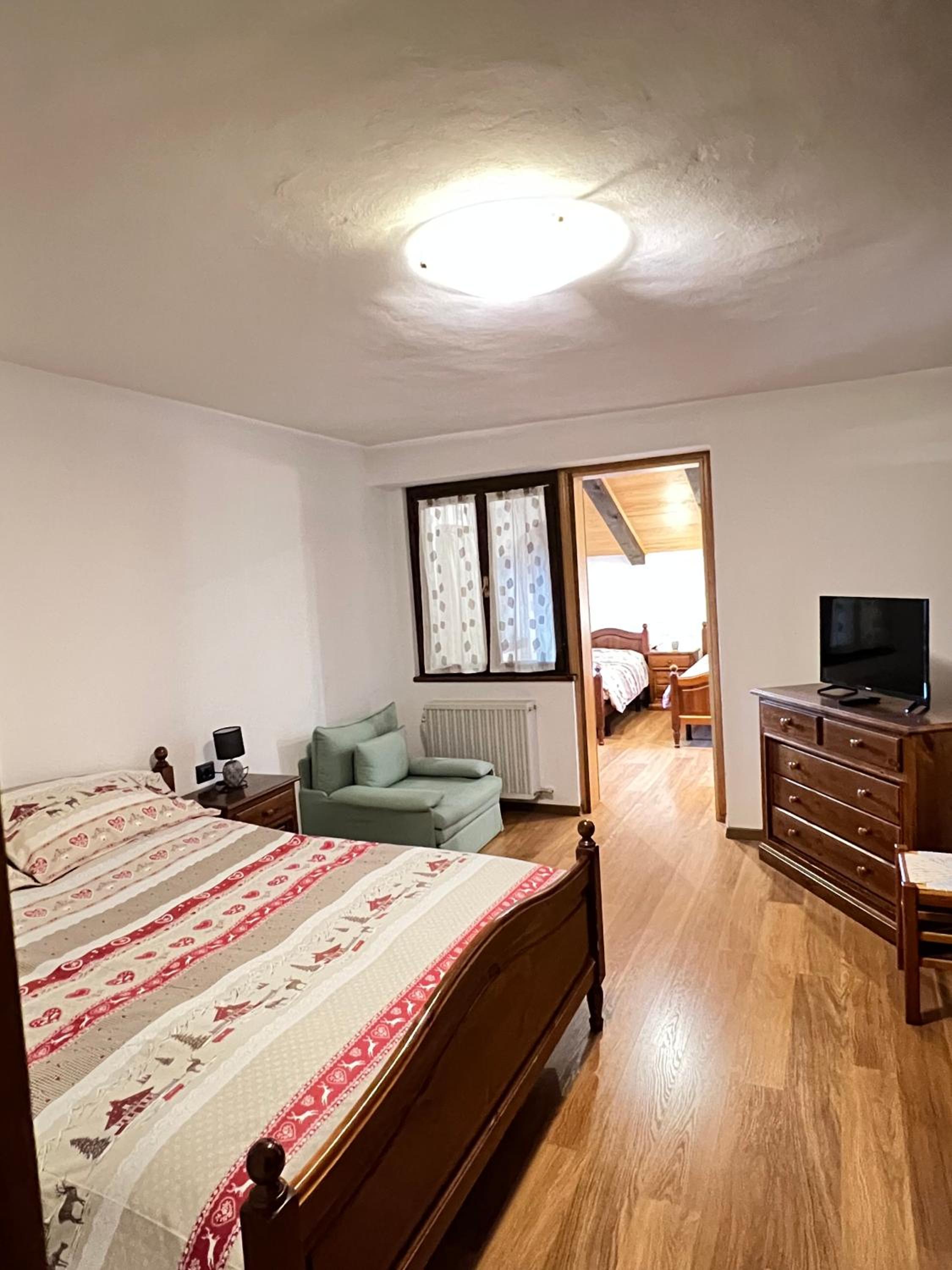 Family Room - Photo 1