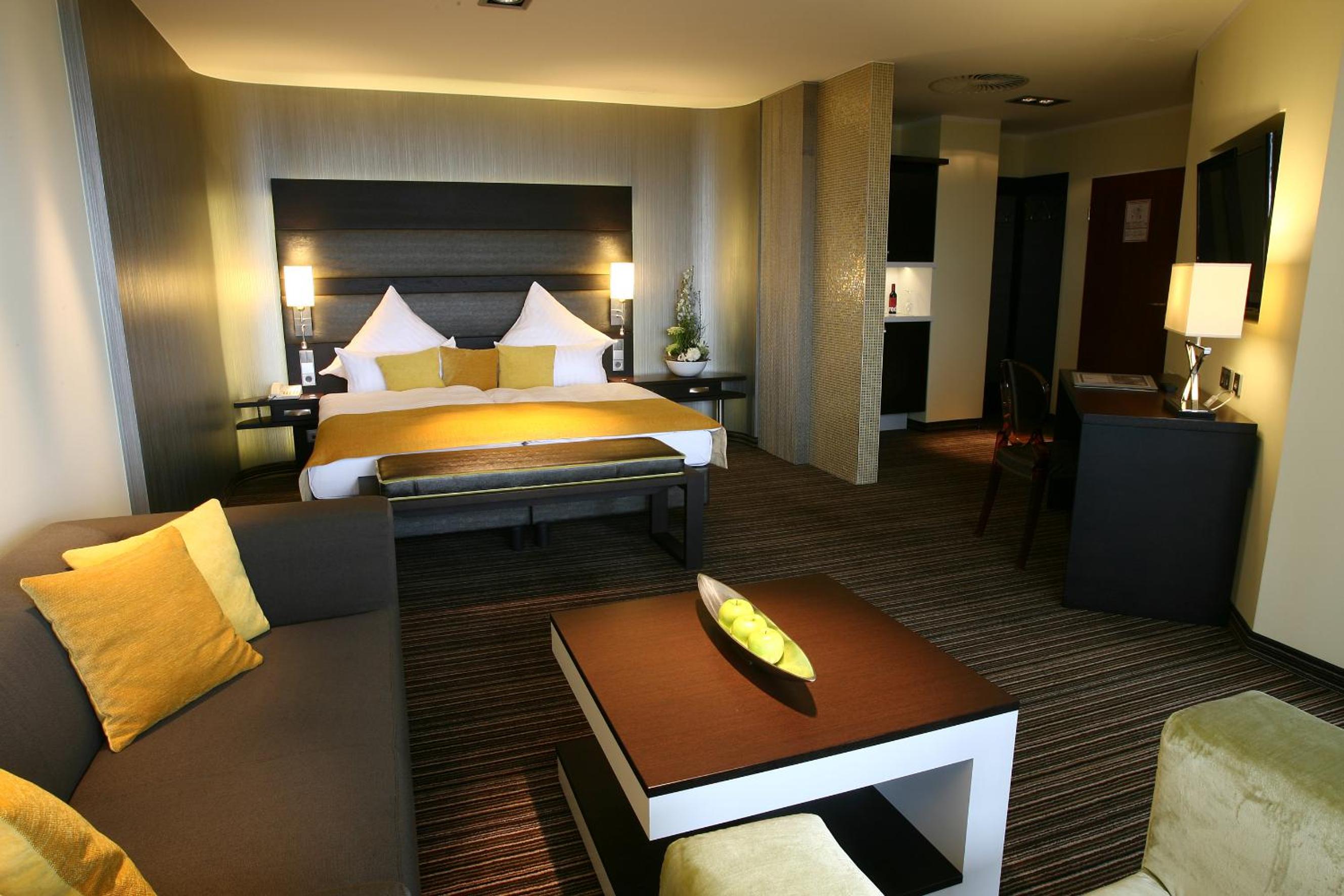 Large Superior Double Room  - Photo 9