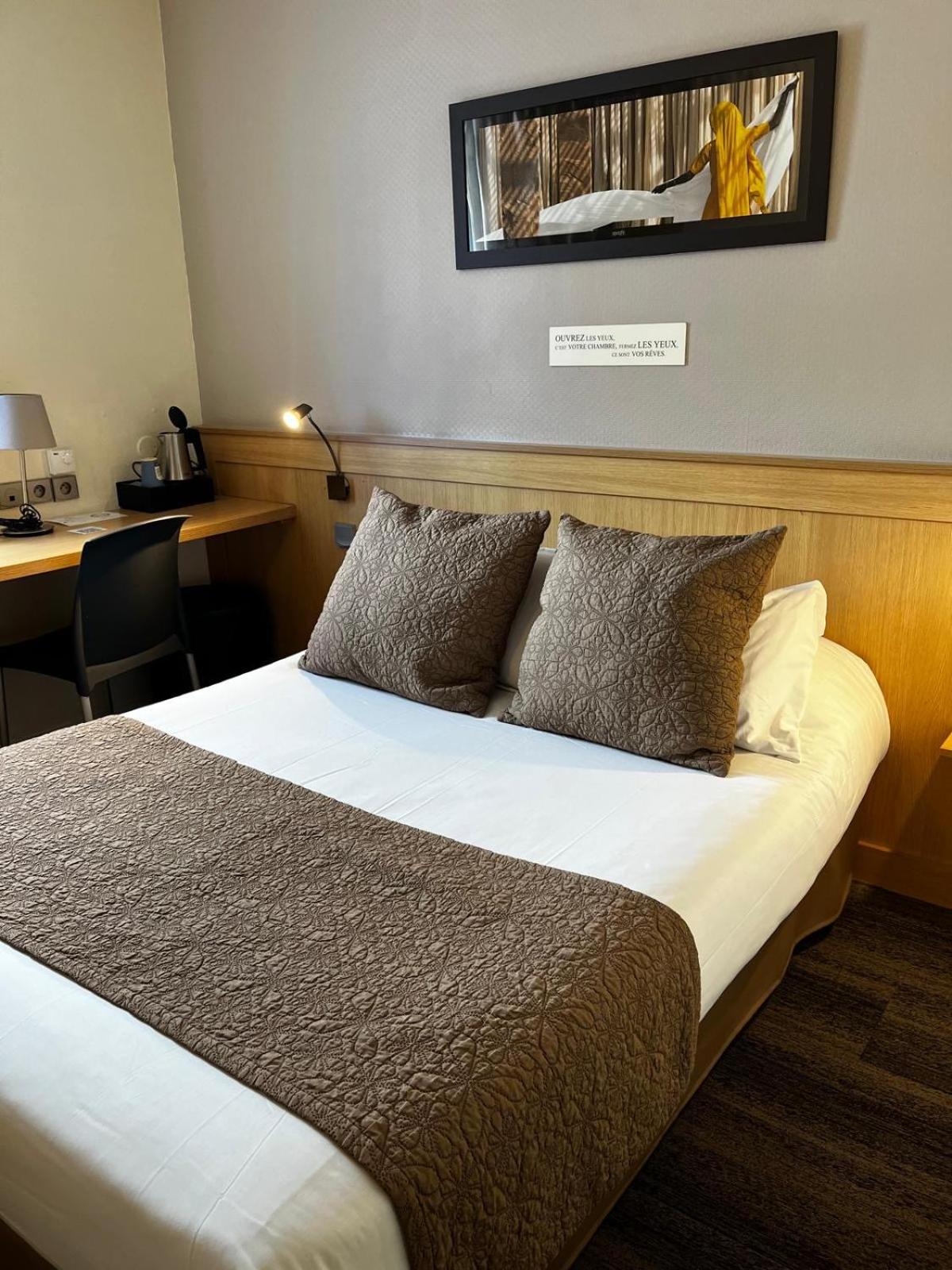 Double Room - Photo 3