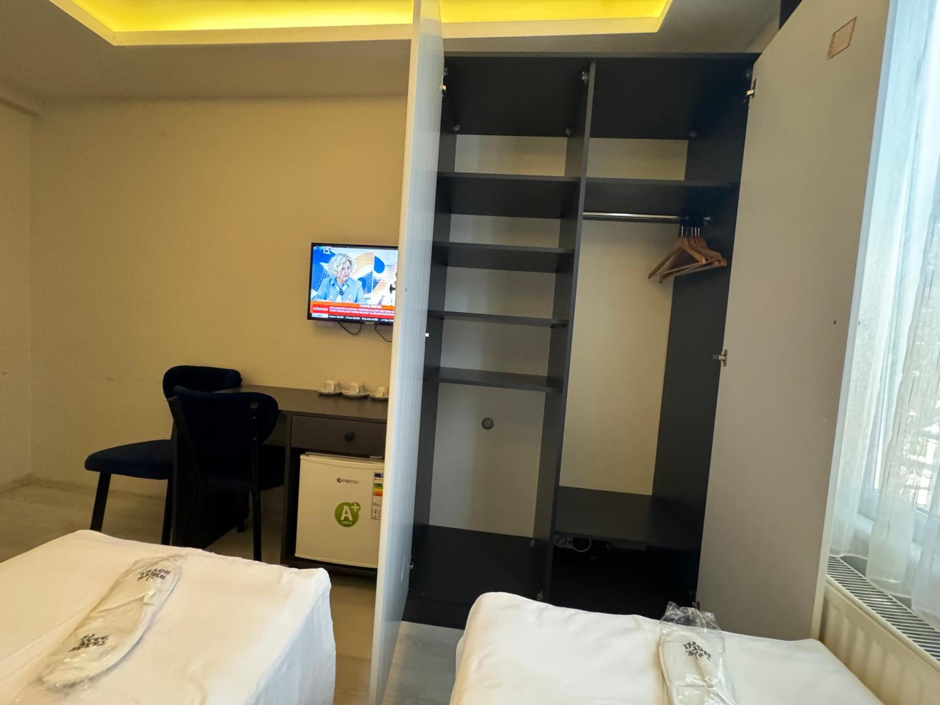 Standard Triple Room photo 2