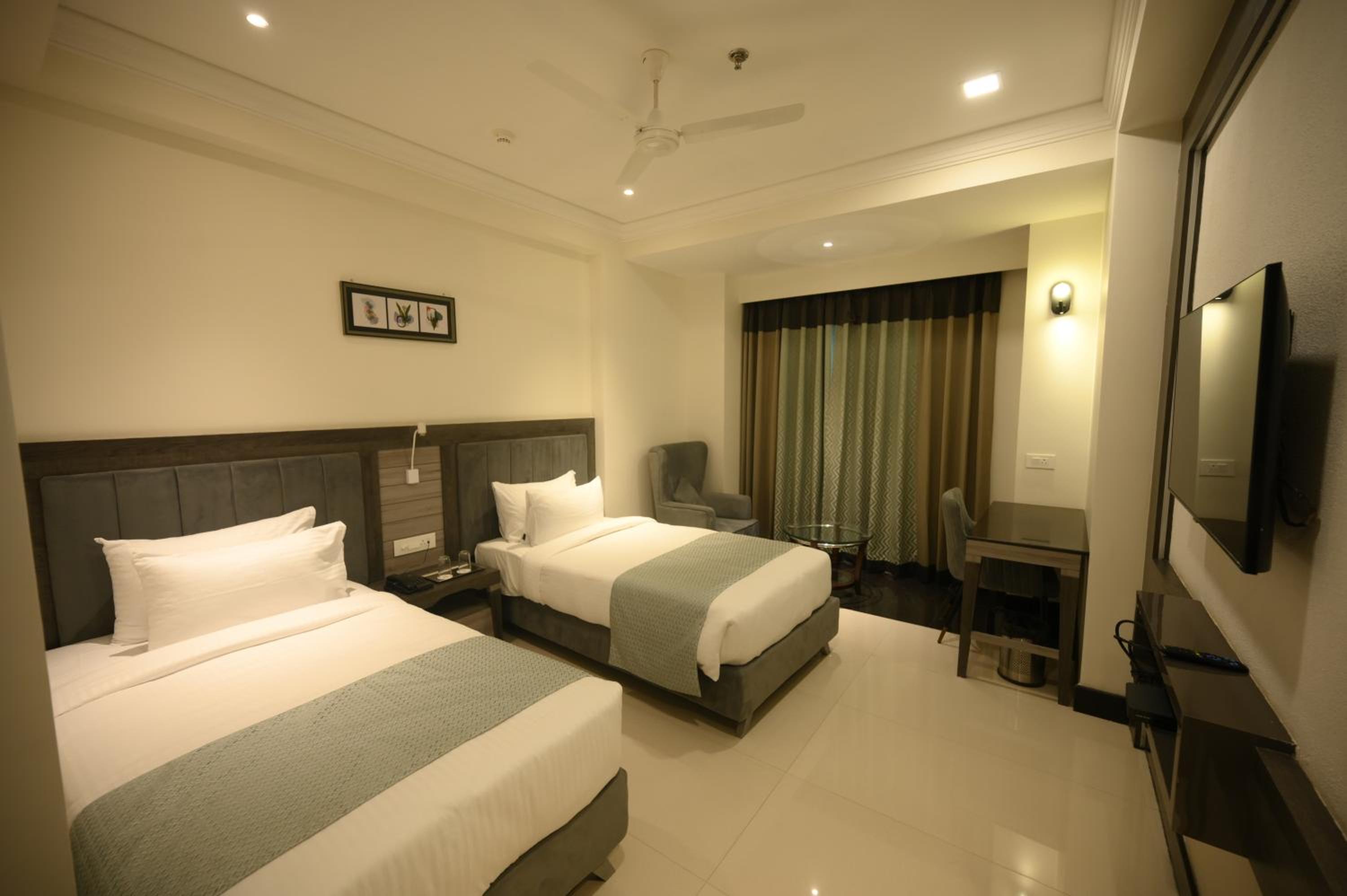 Deluxe Double or Twin Room