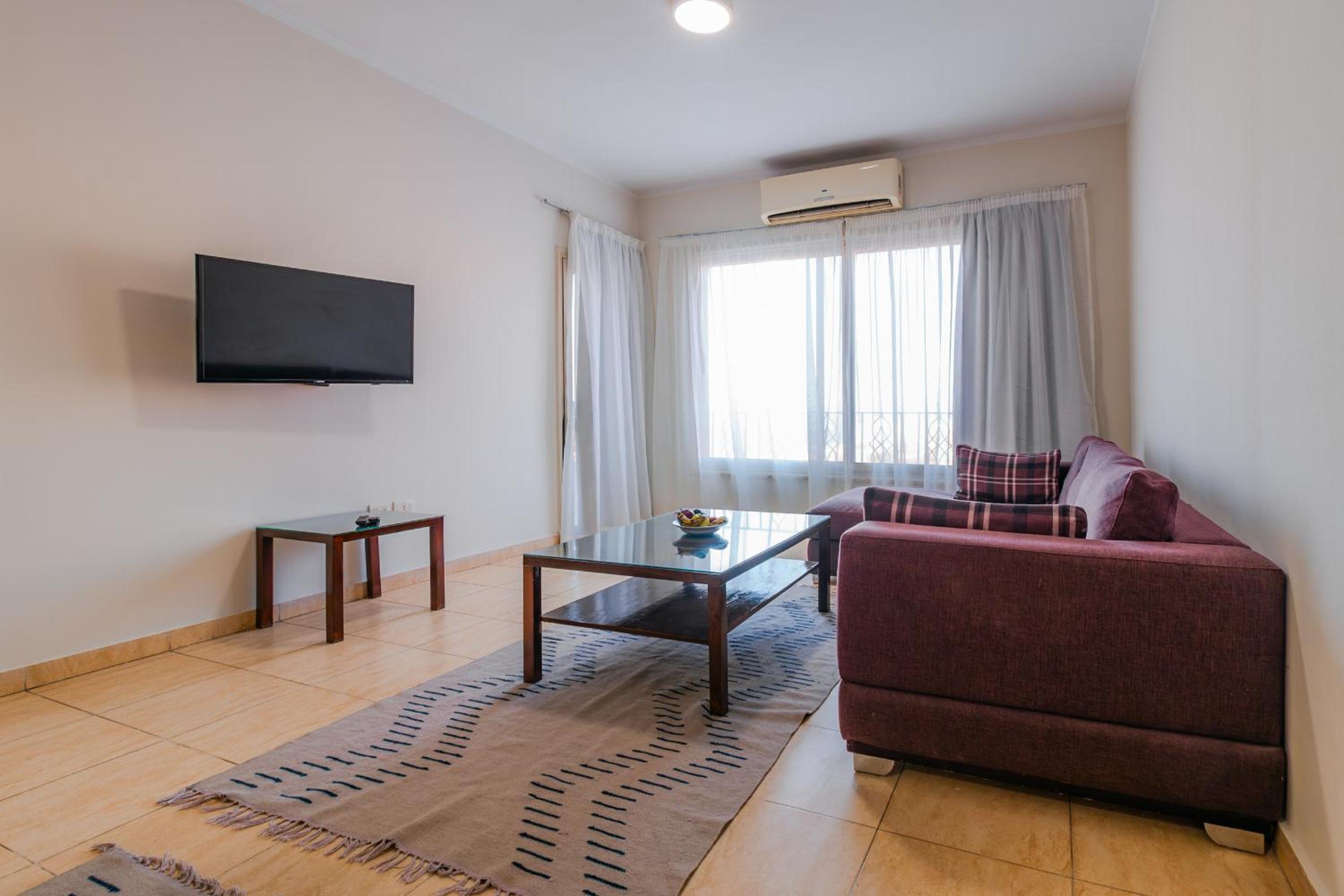 Two-Bedroom Apartment with Balcony photo 3