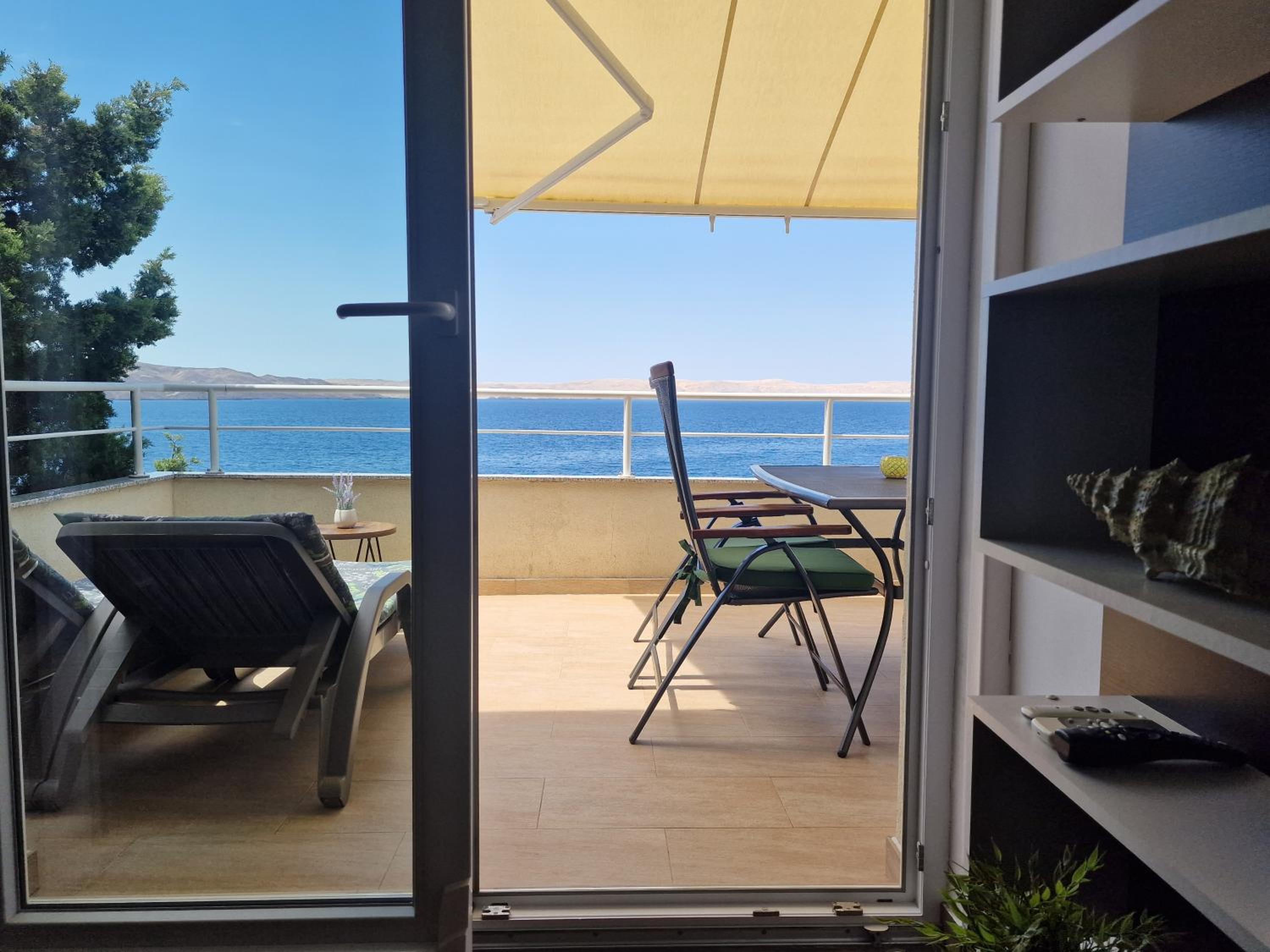 Apartment with Sea View photo 2